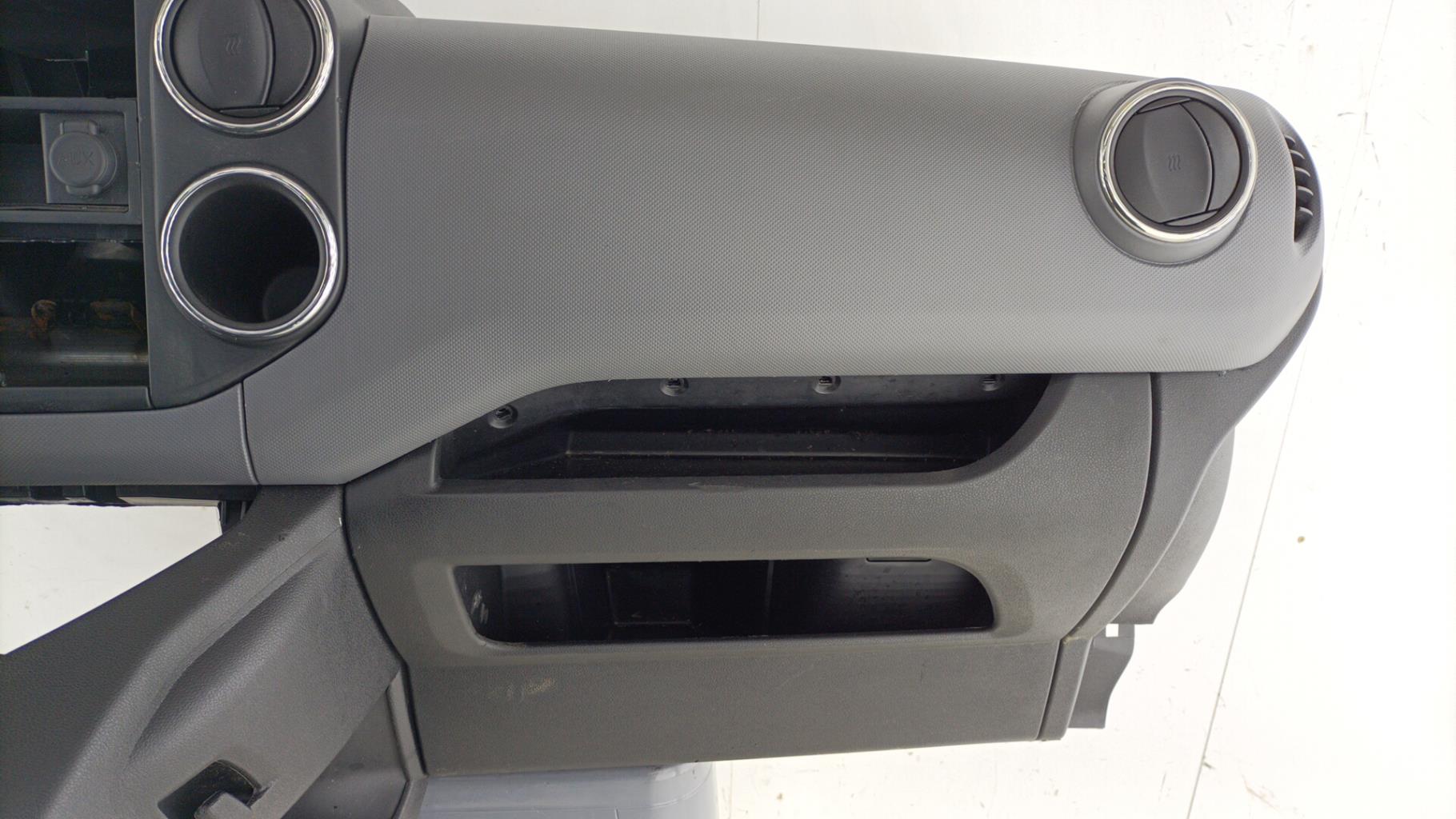 Tableau de bord CITROEN BERLINGO 2 PHASE 3 Diesel - 1