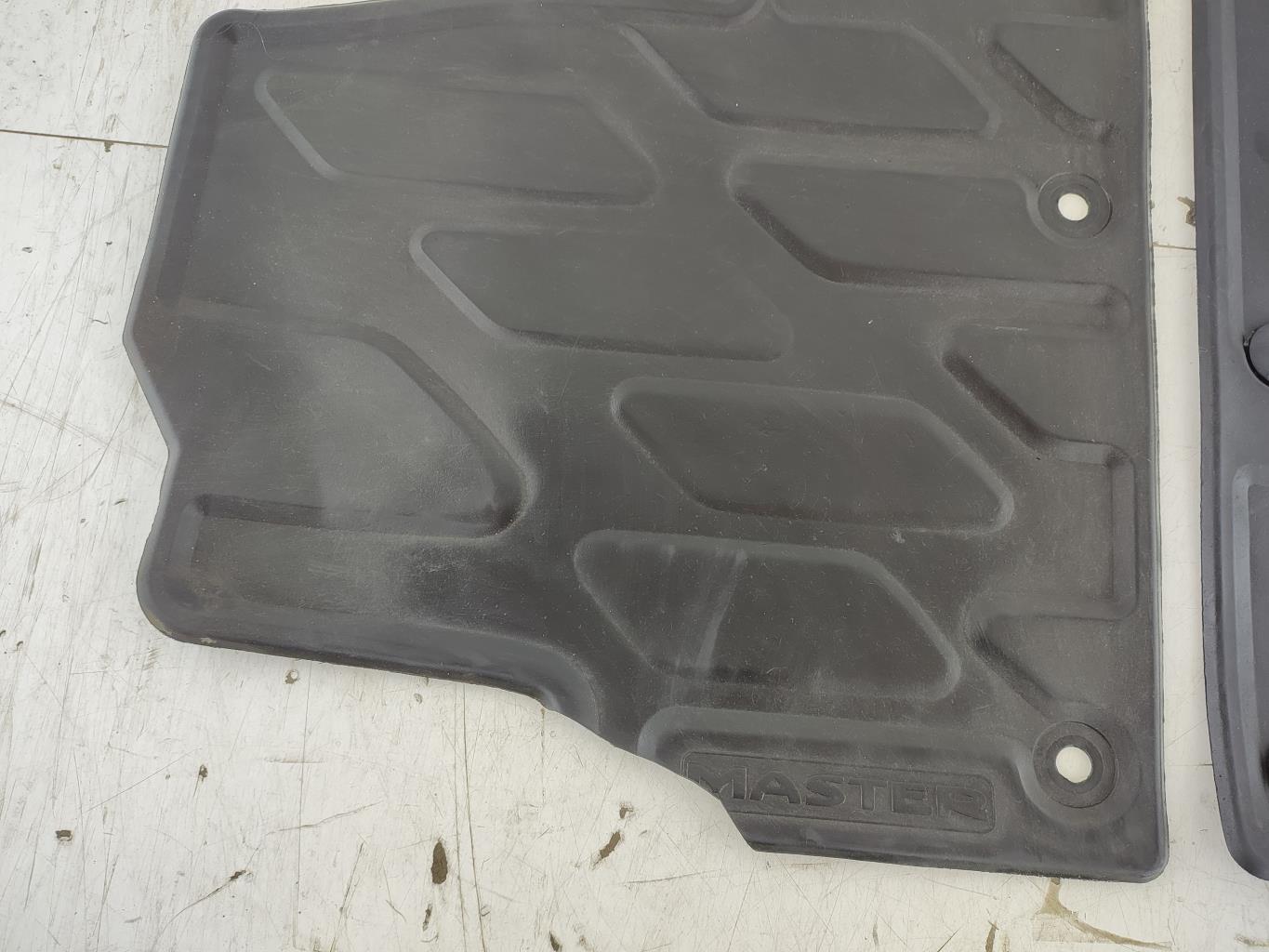 Tapis de sol RENAULT MASTER 3 PHASE 2 Diesel - 1