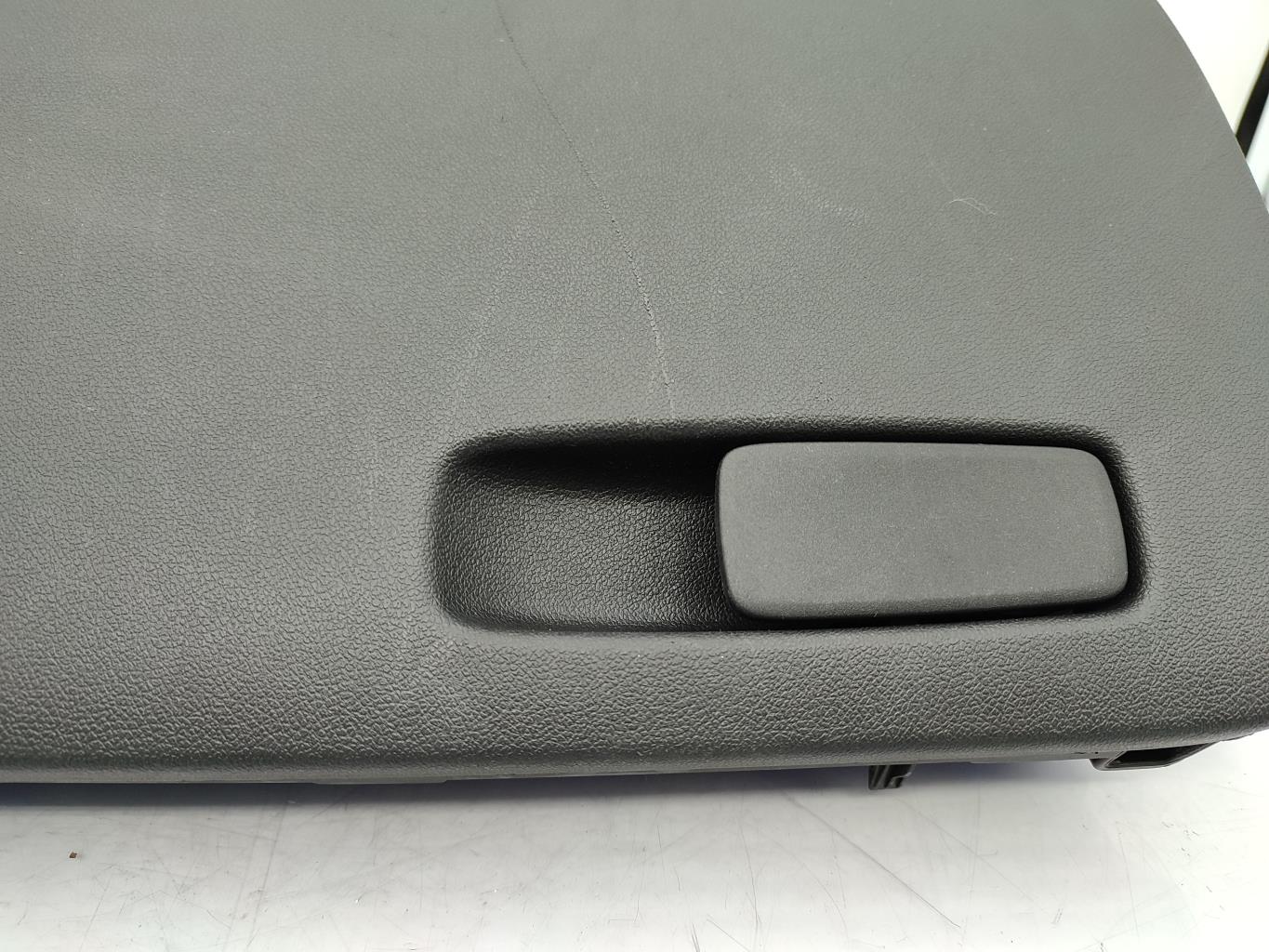 Boite a gants AUDI A1 1 PHASE 2 Diesel - 1