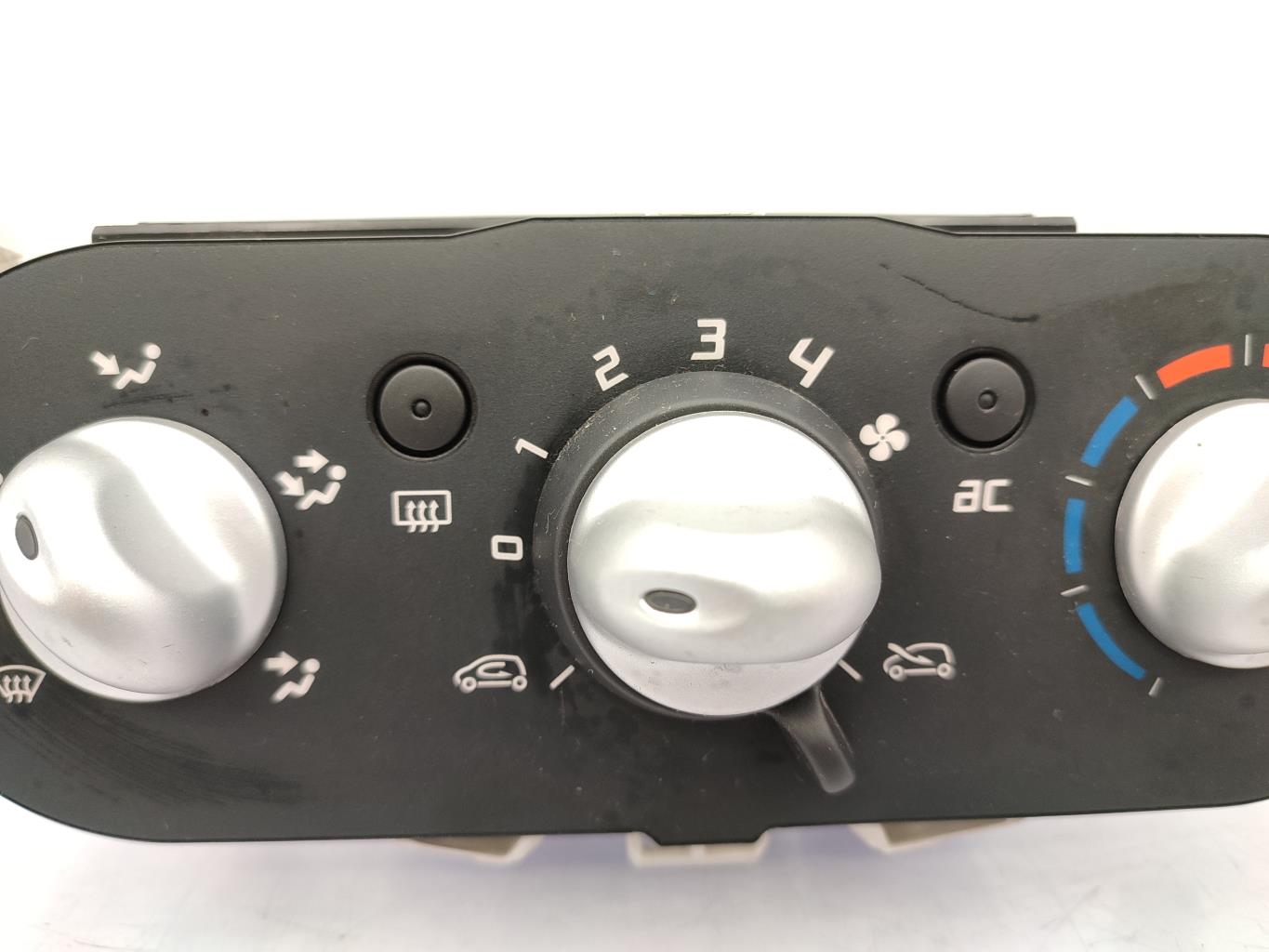 Commande chauffage RENAULT TWINGO 2 PHASE 1 Essence - 1