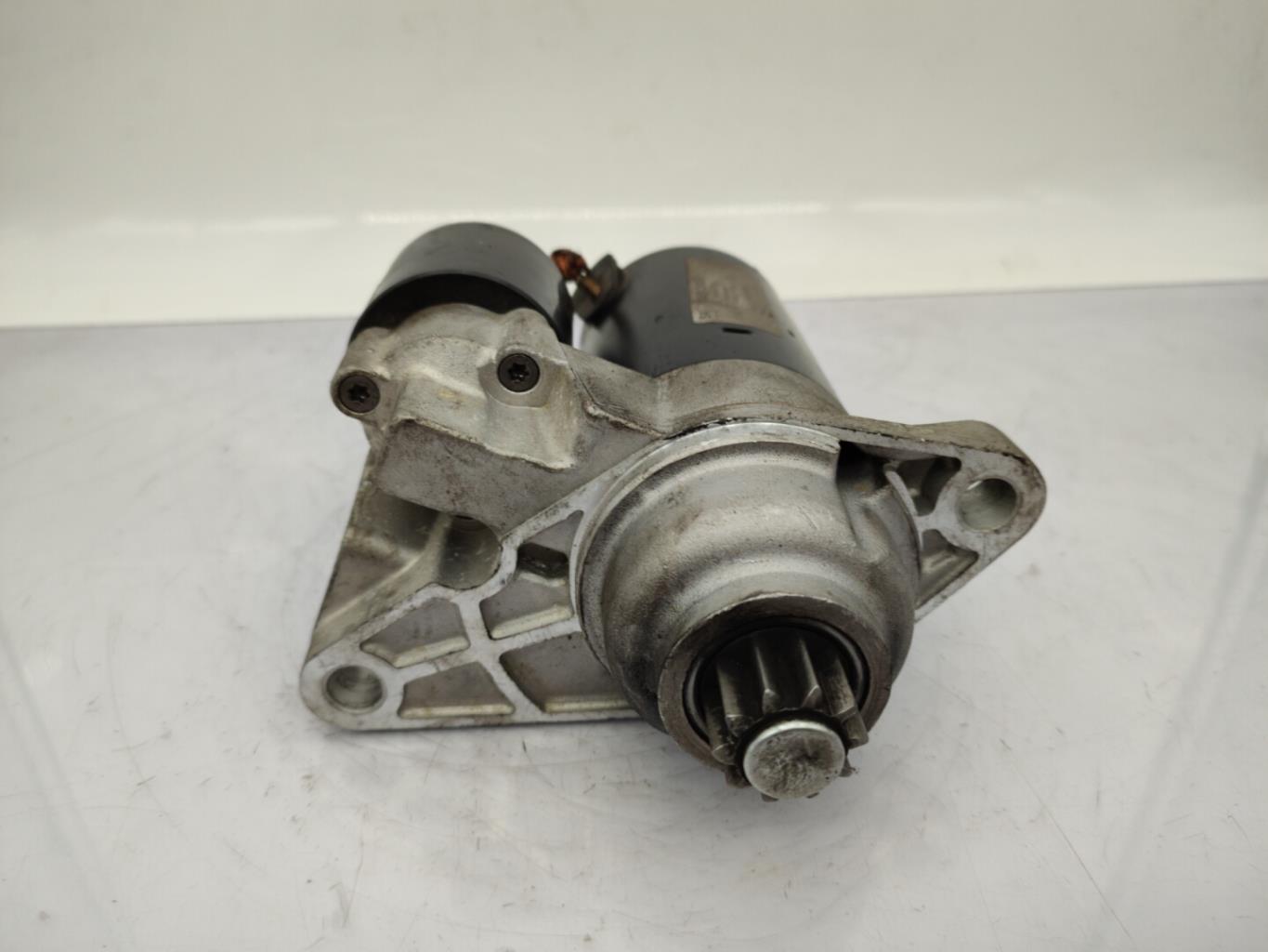 Demarreur VOLKSWAGEN FOX Essence - 1
