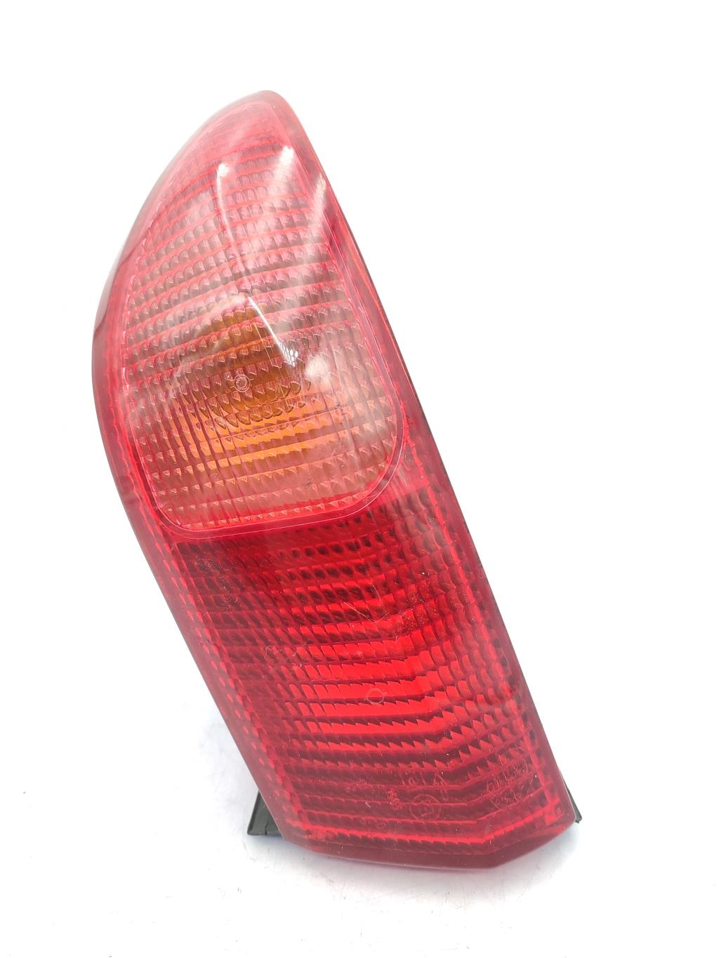 Fanale posteriore principale destro (luci) ALFA ROMEO 156 PHASE 3 BREAK Diésel - 1