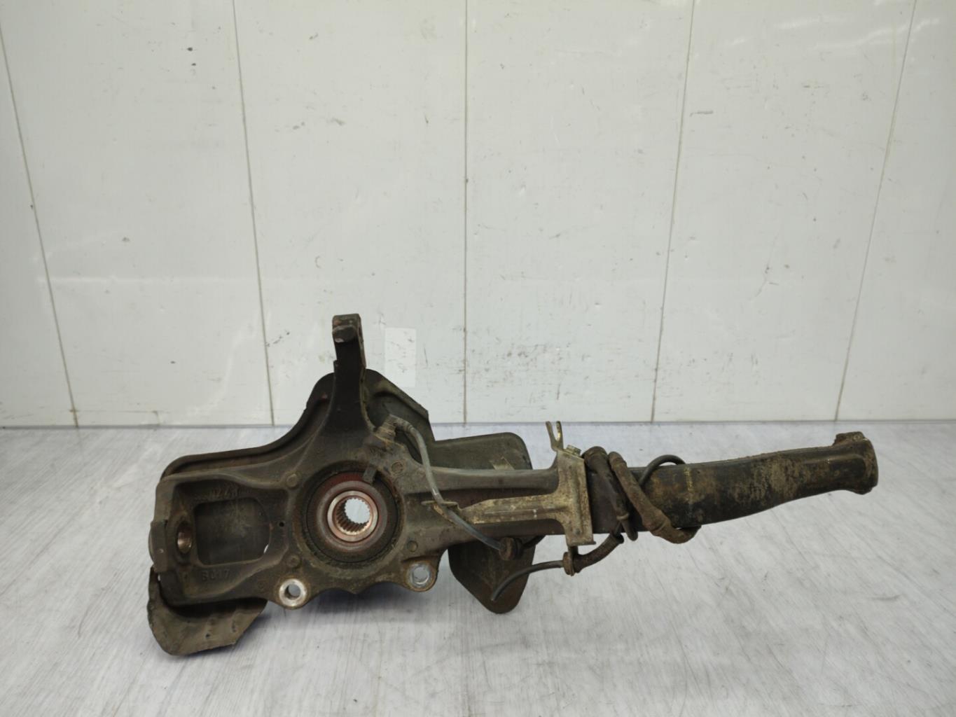 Fusee avant gauche ALFA ROMEO 156 PHASE 3 BREAK Diesel - 1