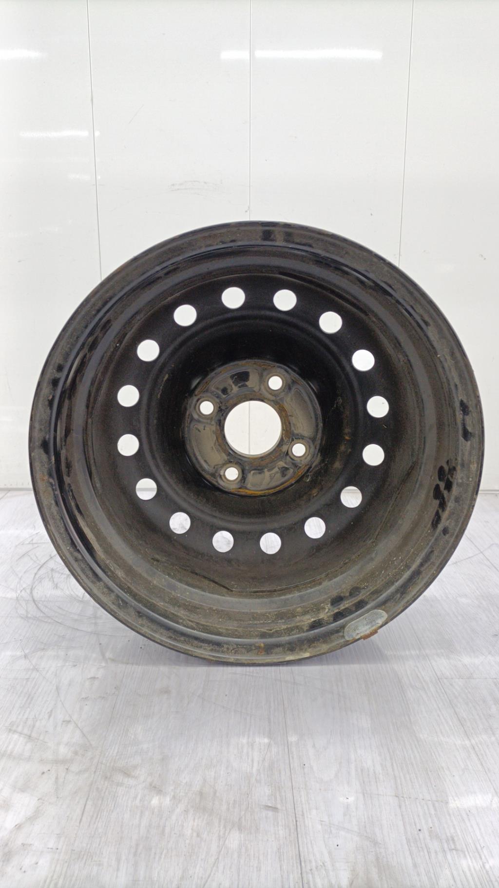 Llanta ROVER 600 Diésel - 1