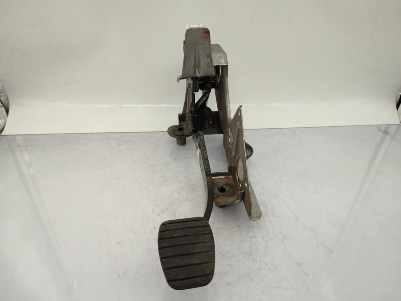 Pedale de frein RENAULT CLIO 4 PHASE 1 Diesel - 1