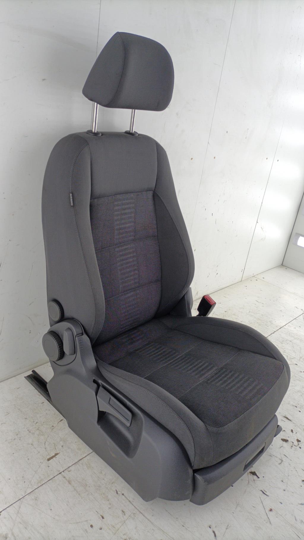 Sedile passeggero VOLKSWAGEN TOURAN 1 PHASE 1 Diésel - 1