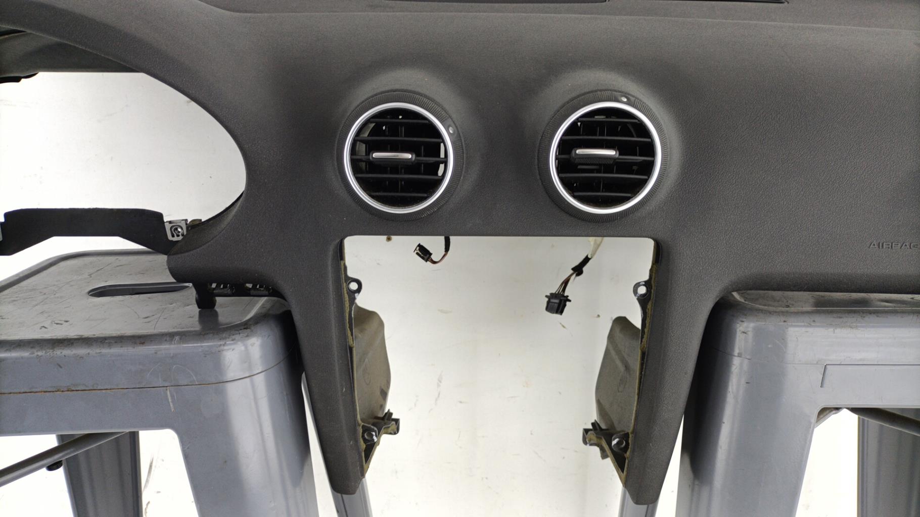 Tableau de bord AUDI A3 2 PHASE 1 Diesel - 1