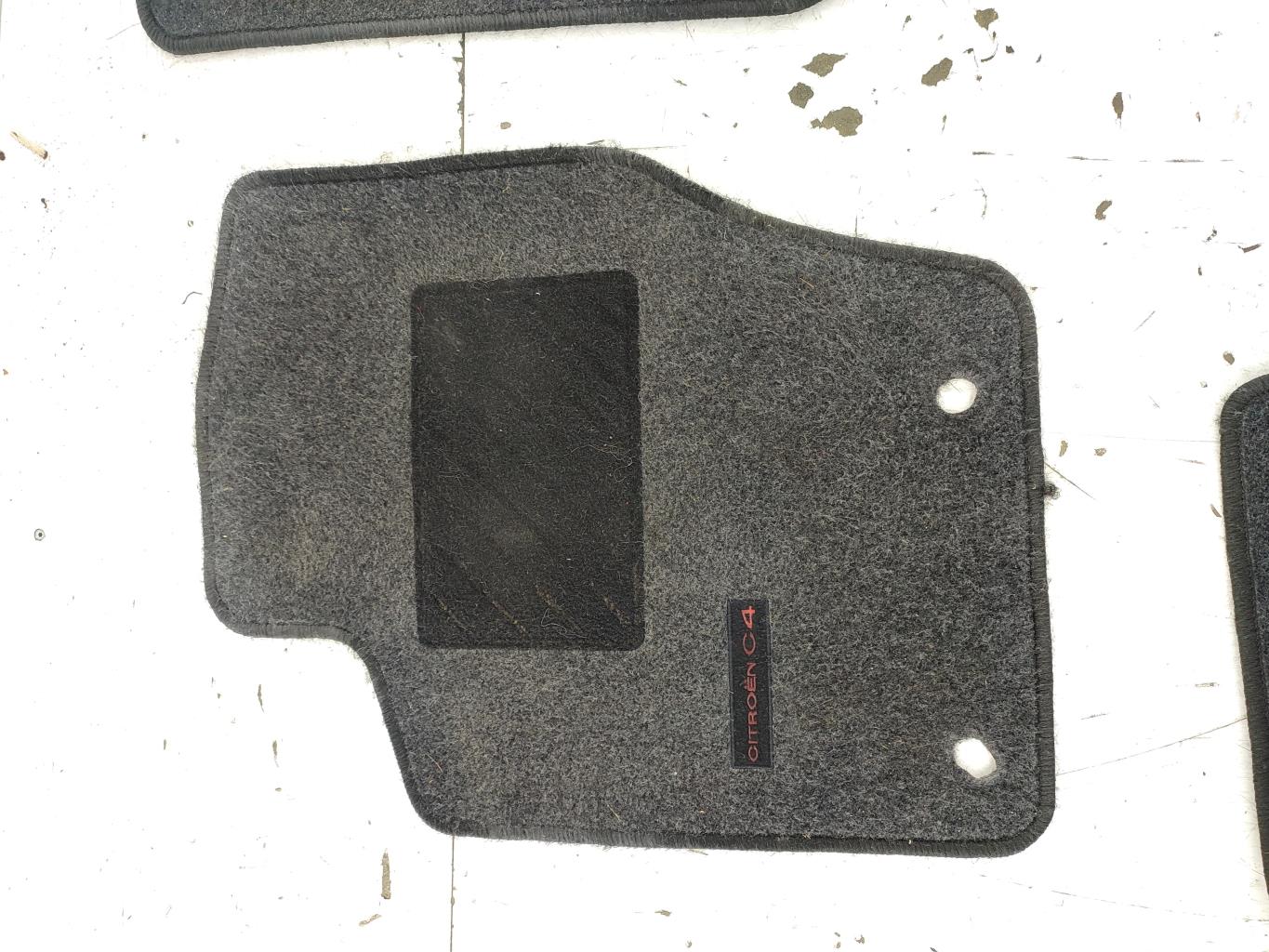 Tapis de sol CITROEN C4 1 PHASE 1 Diesel - 1