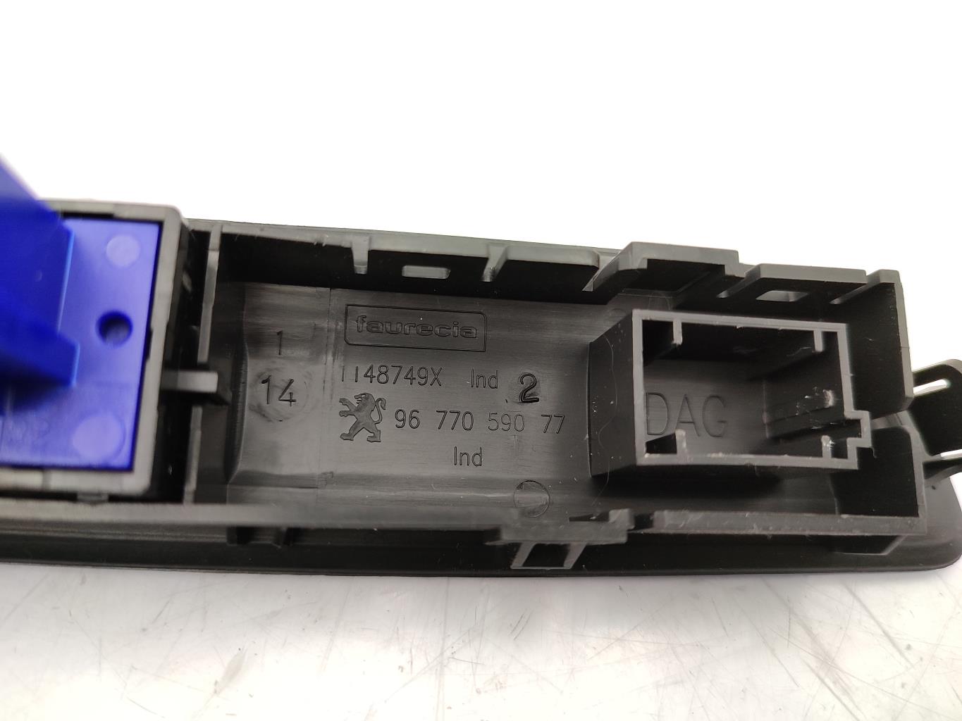 Botón/Interruptor PEUGEOT 208 1 PHASE 1 Gasolina - 1