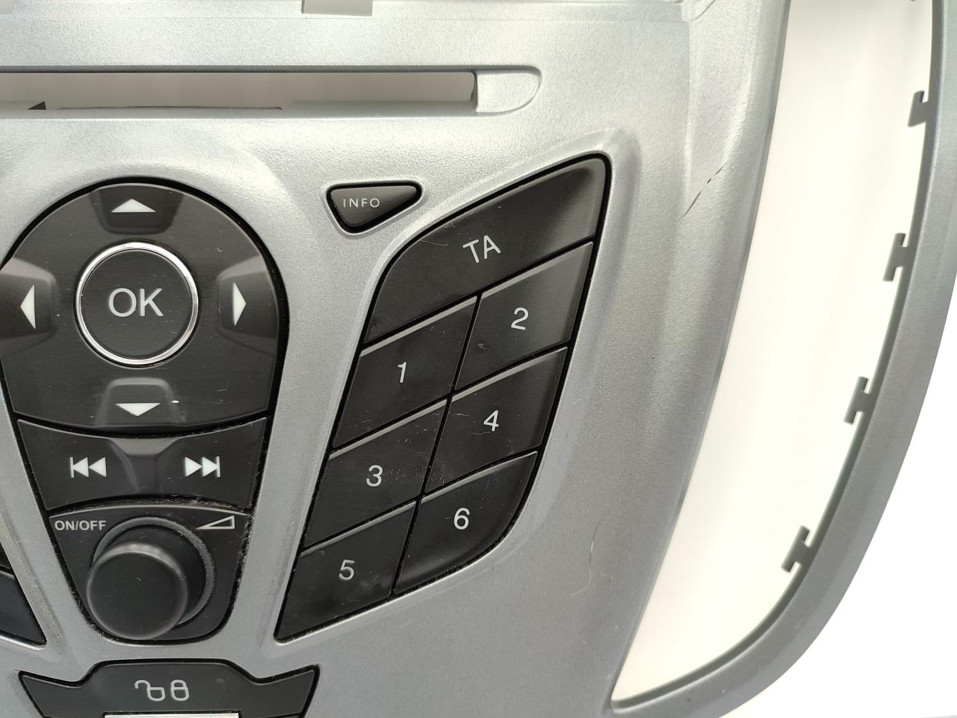 Commande autoradio FORD C-MAX 2 PHASE 1 Diesel - 1