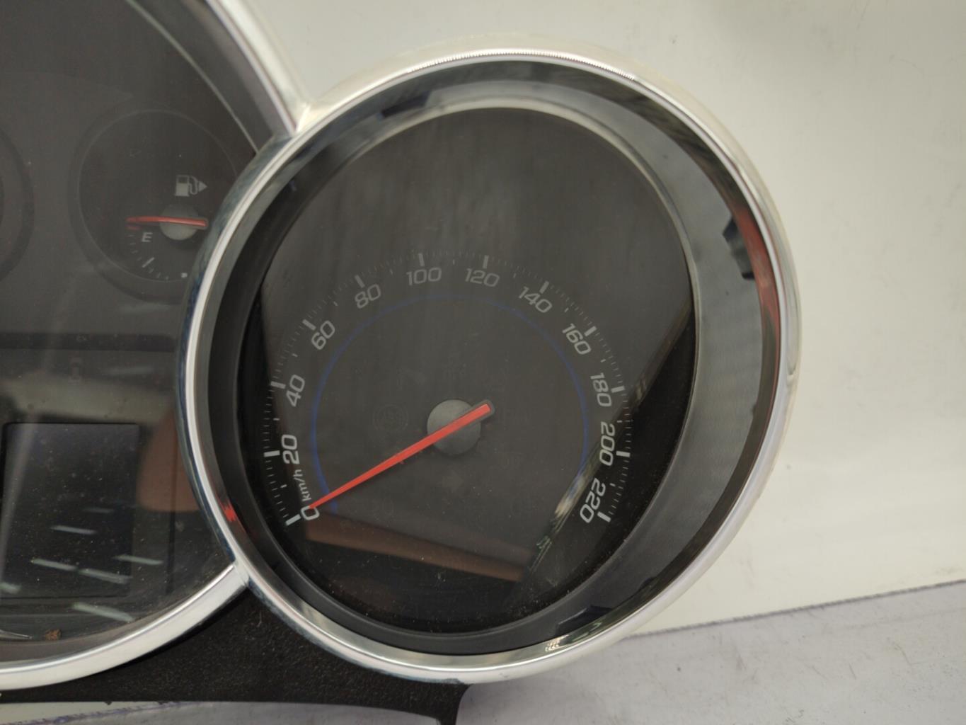 Compteur CHEVROLET CRUZE PHASE 1 Diesel - 1