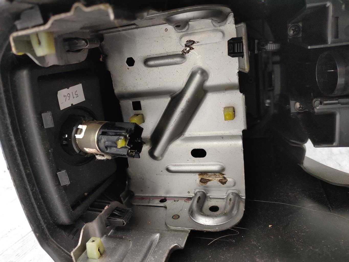 Console central (interieur plastique) CHEVROLET CRUZE PHASE 1 Diesel - 1