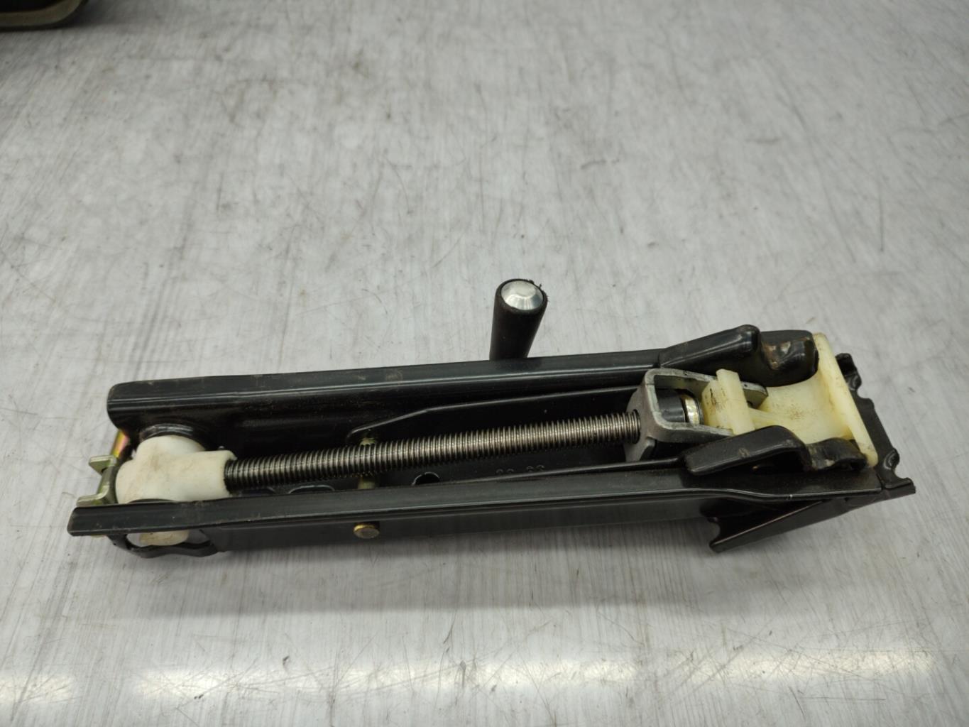 Cric PEUGEOT 206 PHASE 1 Essence - 1