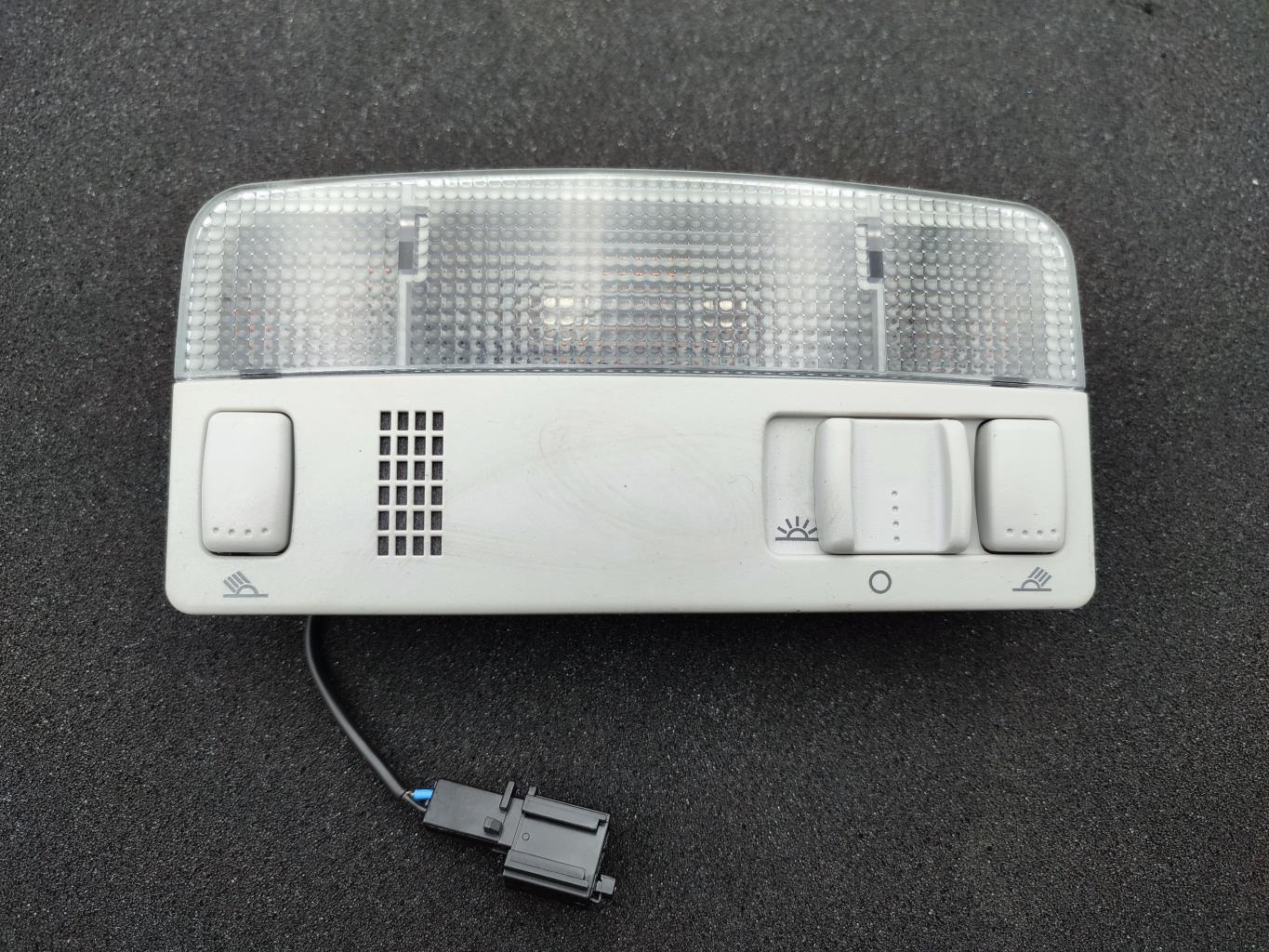 Eclairage de plafonnier SEAT IBIZA 4 PHASE 2 Diesel - 1