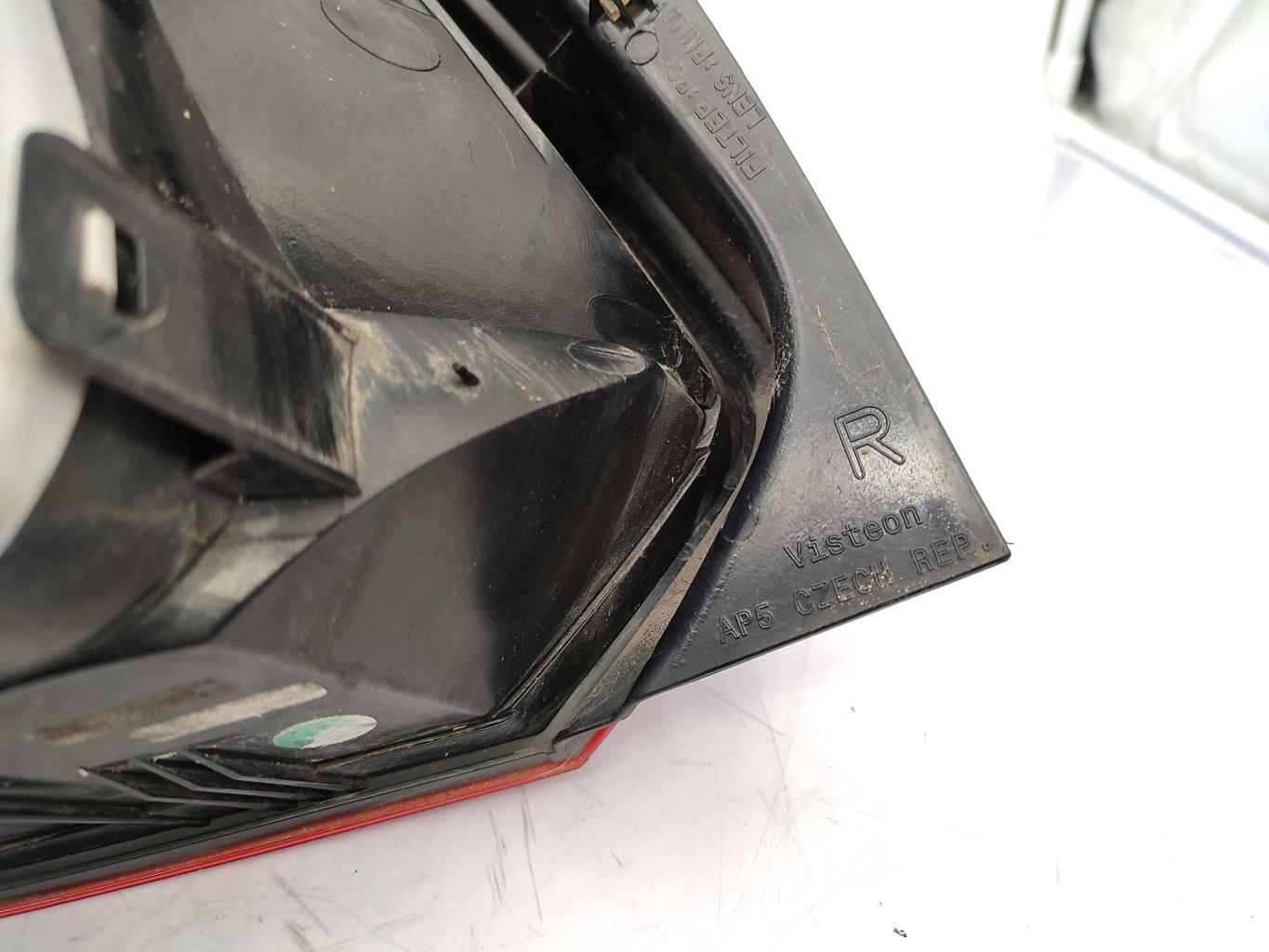 Fanale posteriore principale destro (luci) VOLKSWAGEN POLO 5 PHASE 1 Diésel - 1