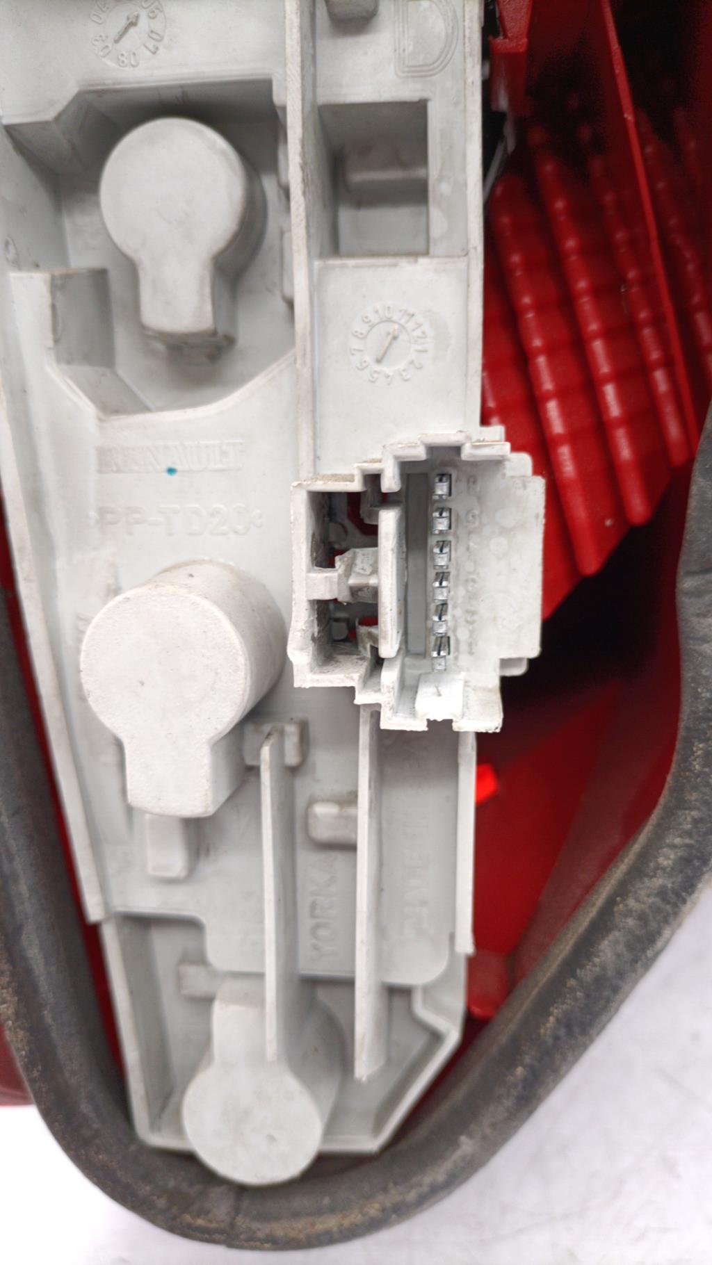 Fanale posteriore principale destro (luci) RENAULT MODUS PHASE 1 Gasolina - 1