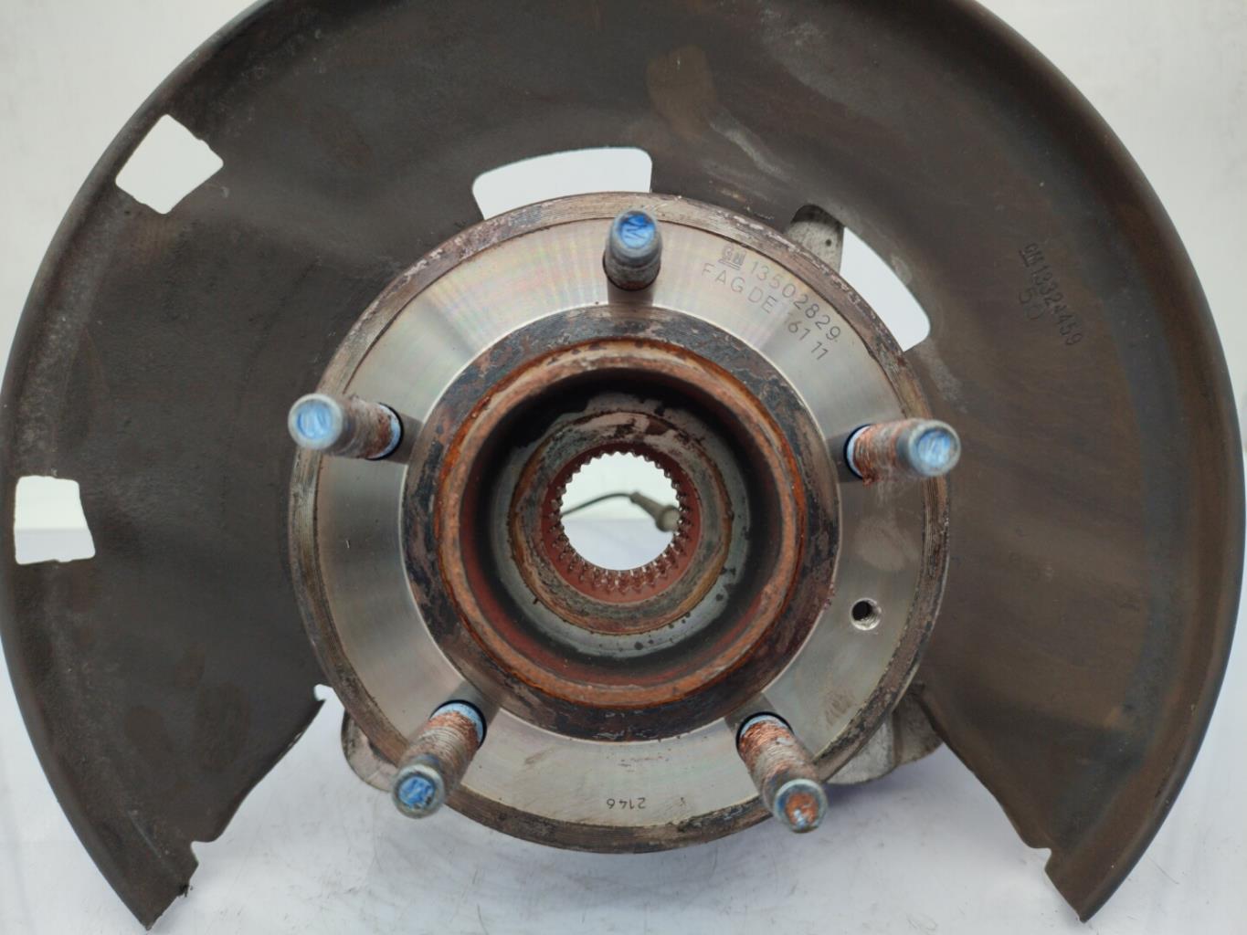 Fusee avant droit CHEVROLET CRUZE PHASE 1 Diesel - 1