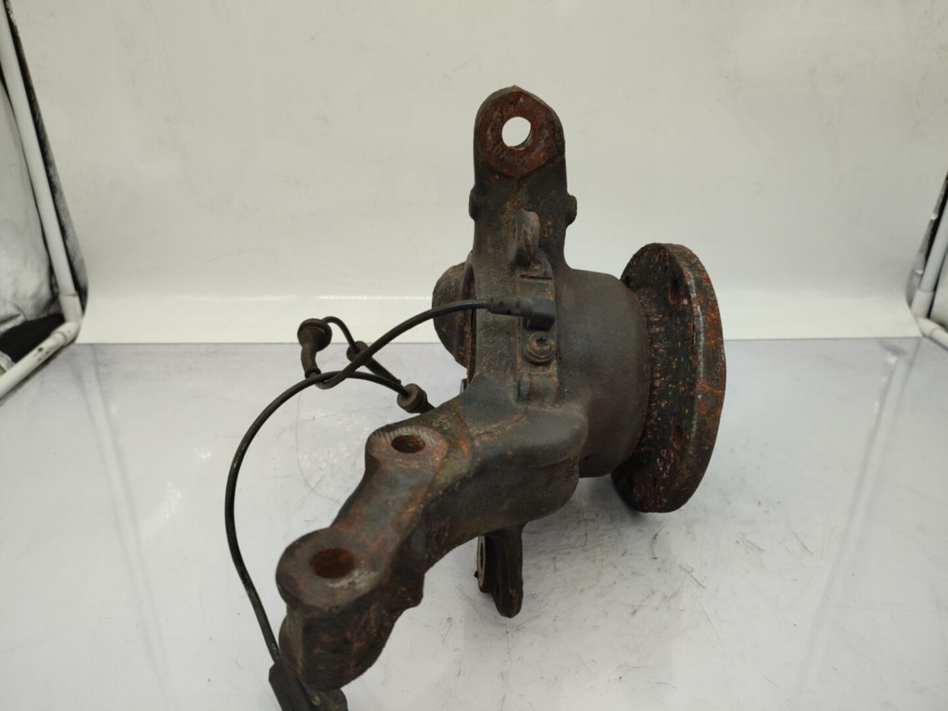 Fusee avant gauche RENAULT MASTER 3 PHASE 2 Diesel - 1