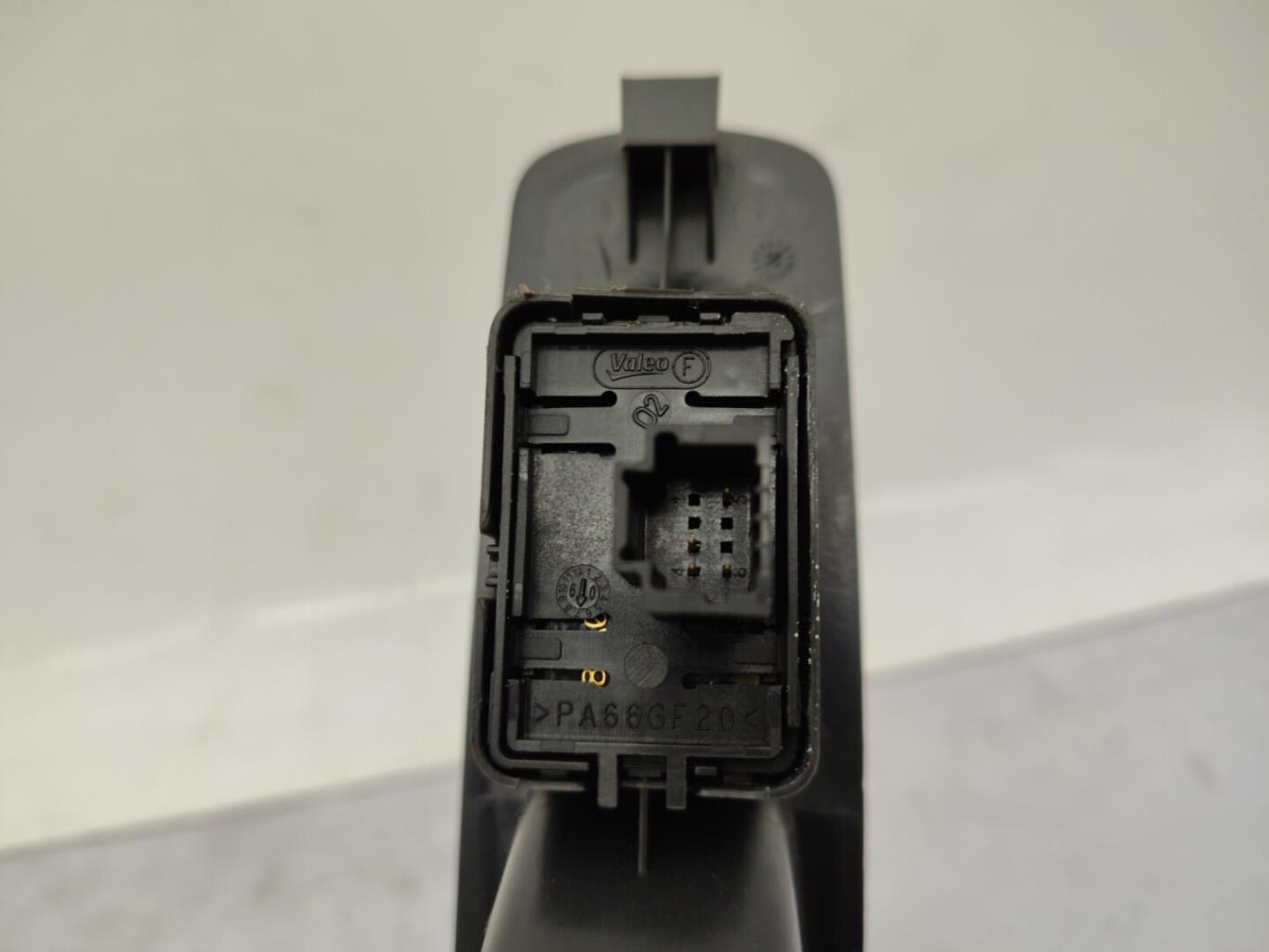 Interruttore lavacristalli posteriore destro RENAULT GRAND SCENIC 3 PHASE 1 Diésel - 1
