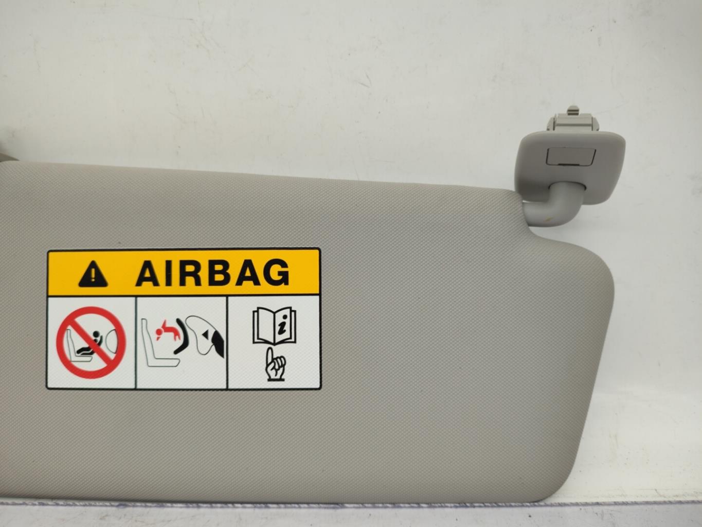 Pare soleil droit RENAULT CLIO 4 PHASE 1 Diesel - 1