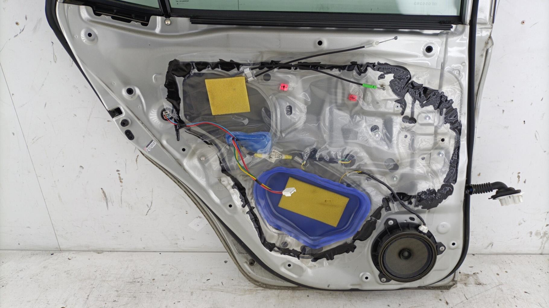 Portiera posteriore sinistra TOYOTA AURIS 1 PHASE 1 Gasolina - 1