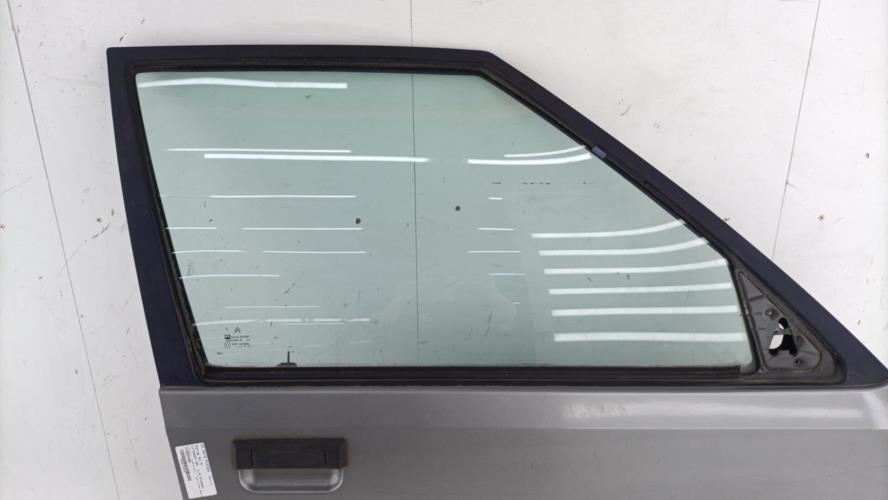 Porte Avant Droit D'occasion Pour Citroën BX - Modèle 1.9D Diesel 1990 - Couleur Bleu