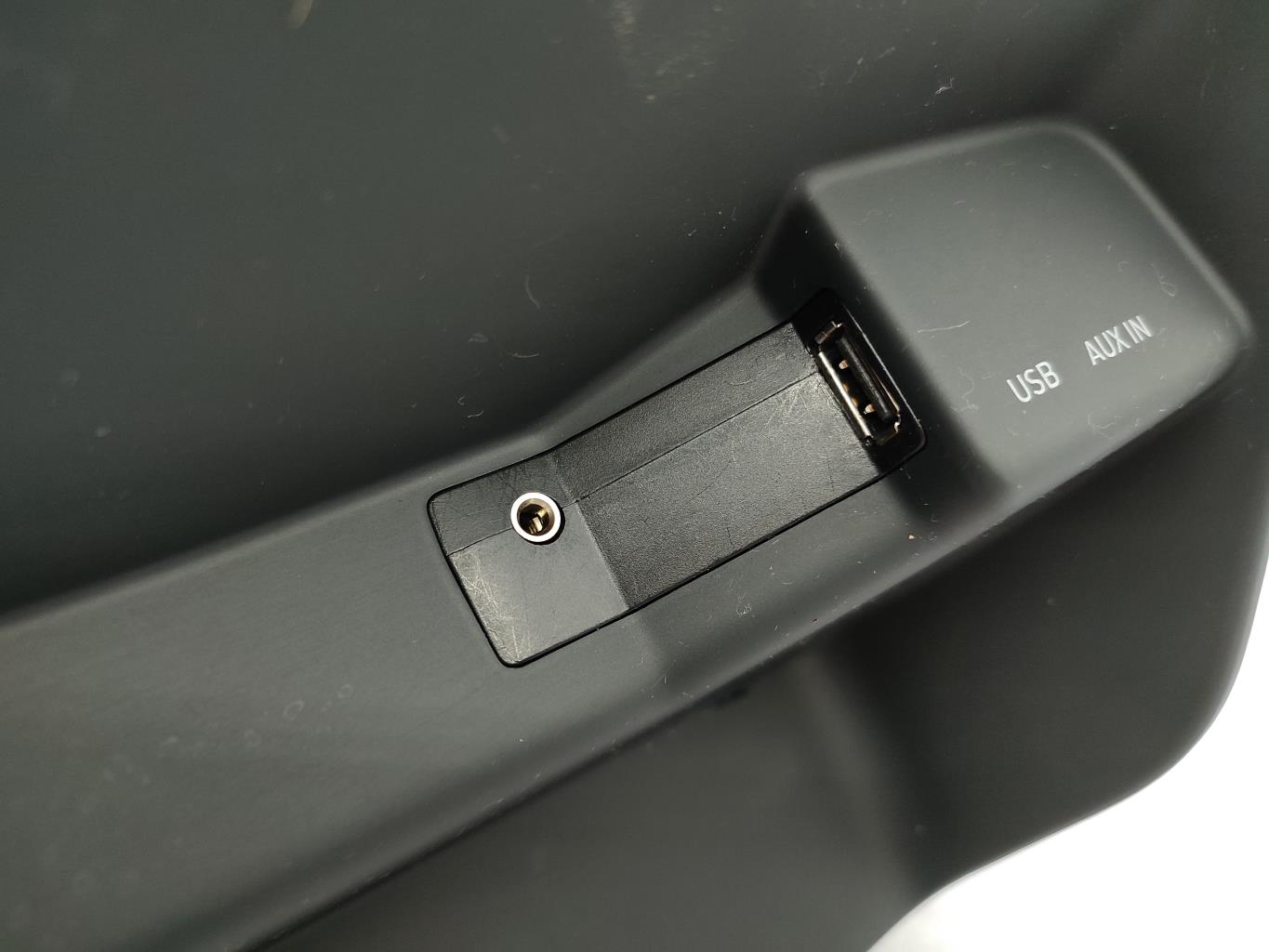 Presa porta USB SEAT IBIZA 4 PHASE 2 Diésel - 1