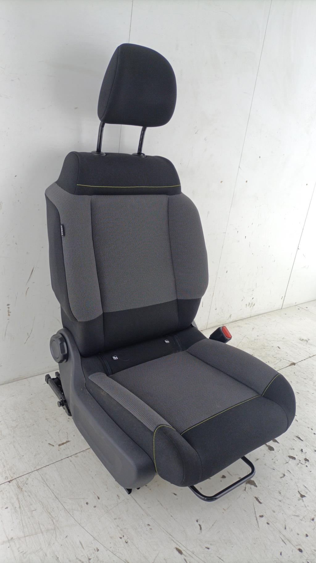 Sedile passeggero CITROEN C3 3 PHASE 1 Diésel - 1