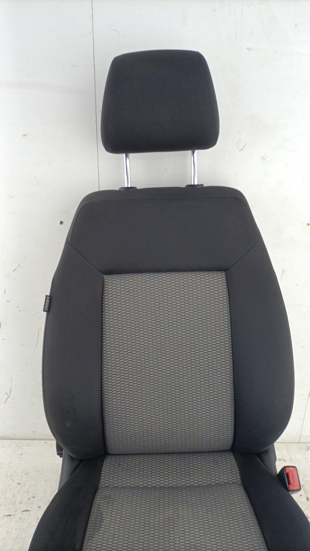 Sedile passeggero VOLKSWAGEN POLO 5 PHASE 1 Diésel - 1
