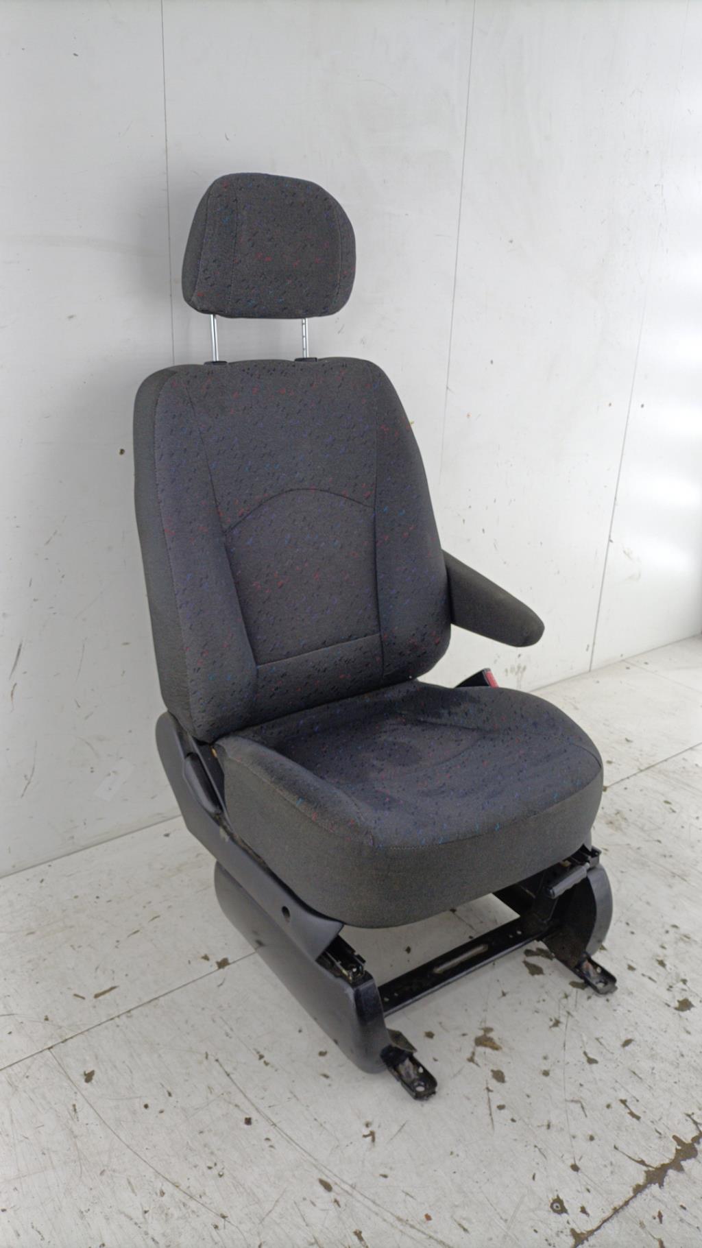 Siege avant droit HYUNDAI SATELLITE 1 PHASE 1 Diesel - 1