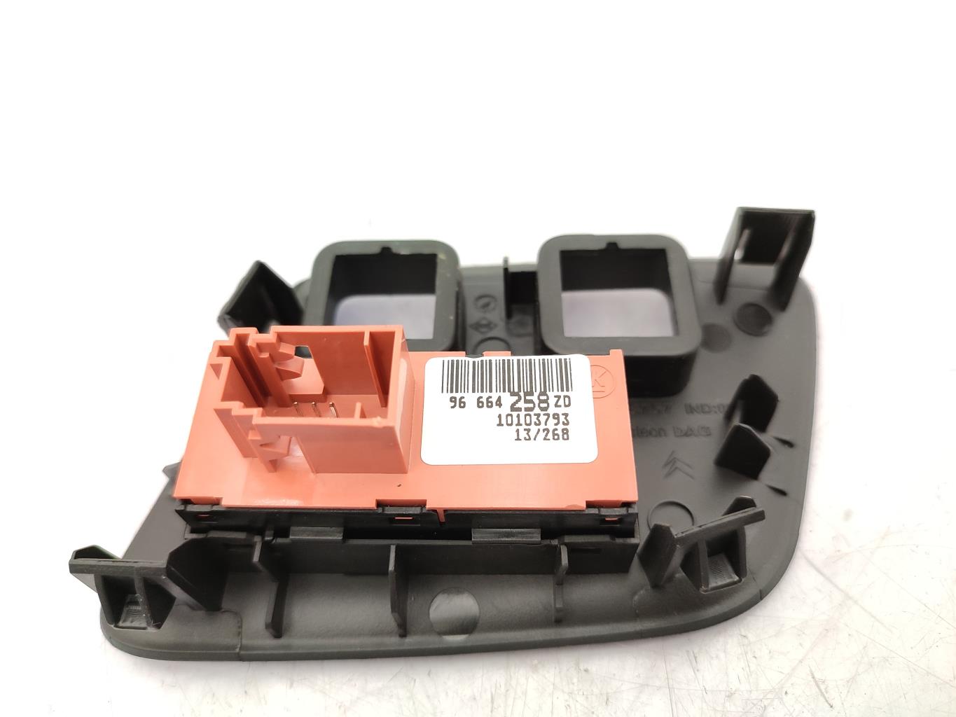 Bouton/Interrupteur CITROEN C4 2 PHASE 1 Diesel - 1