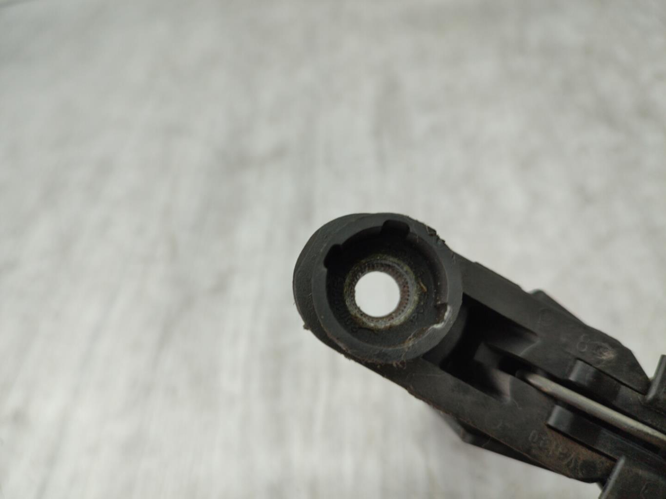 Braccio tergicristallo posteriore PEUGEOT 208 1 PHASE 1 Gasolina - 1