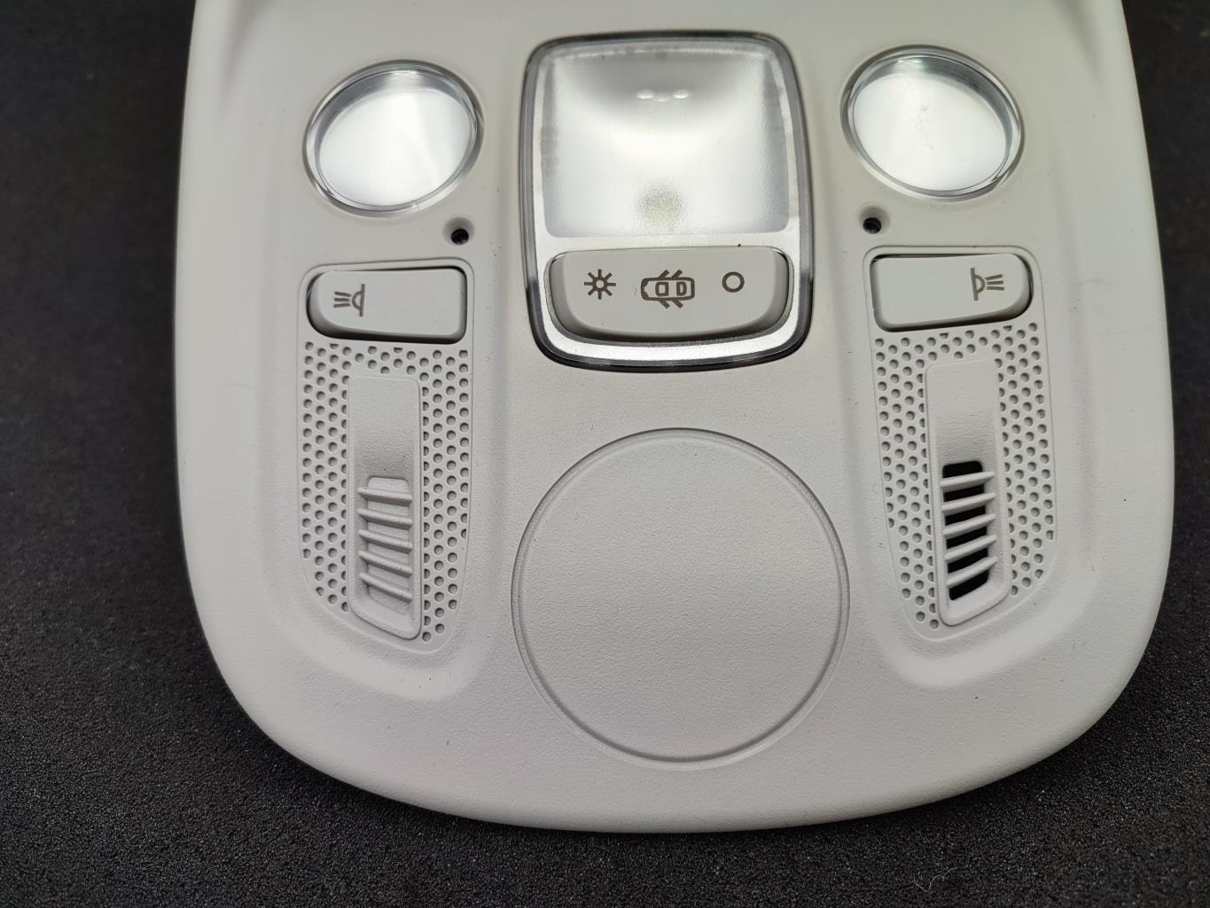 Eclairage de plafonnier CITROEN C4 2 PHASE 1 Diesel - 1