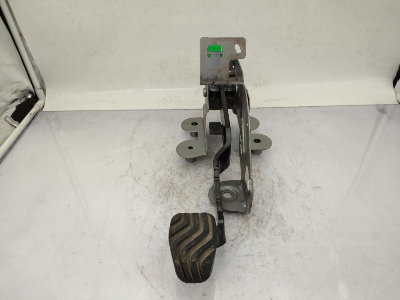 Pedale de frein RENAULT MEGANE 4 PHASE 1 Essence - 1
