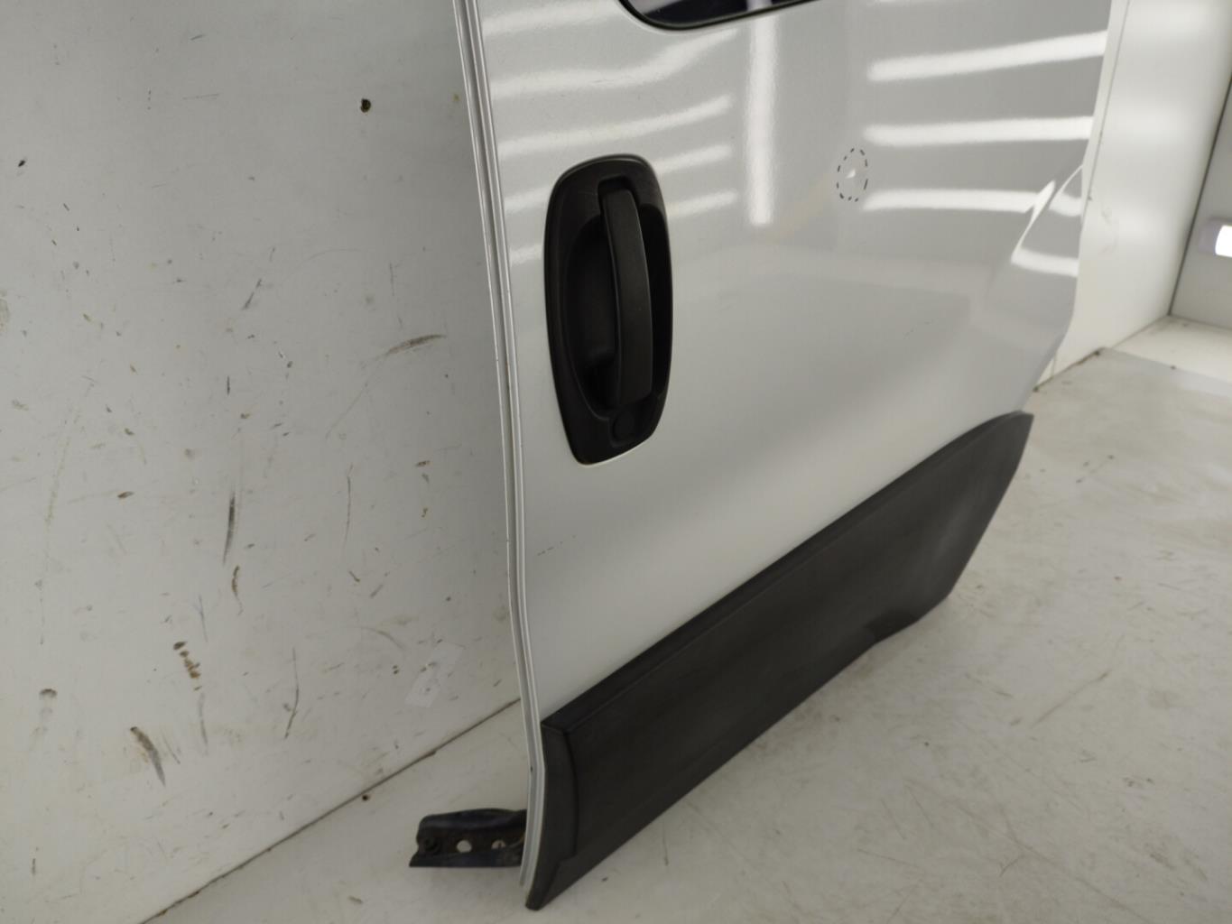 Portiera laterale sinistra PEUGEOT BIPPER Diésel - 1