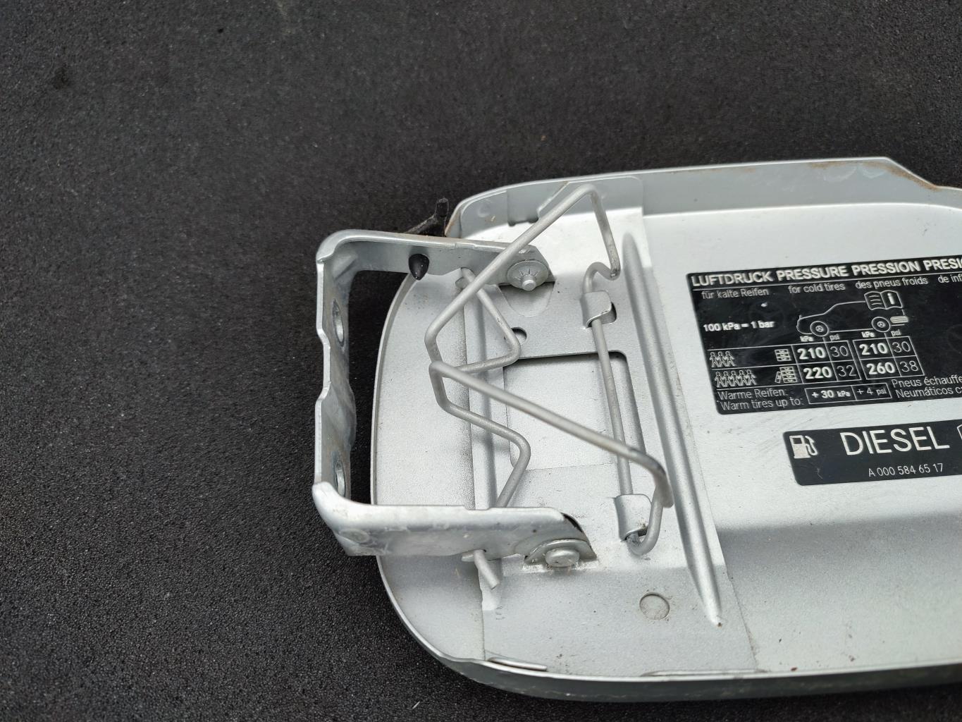 Sportello carburante MERCEDES CLASSE A 169 PHASE 2 Diésel - 1