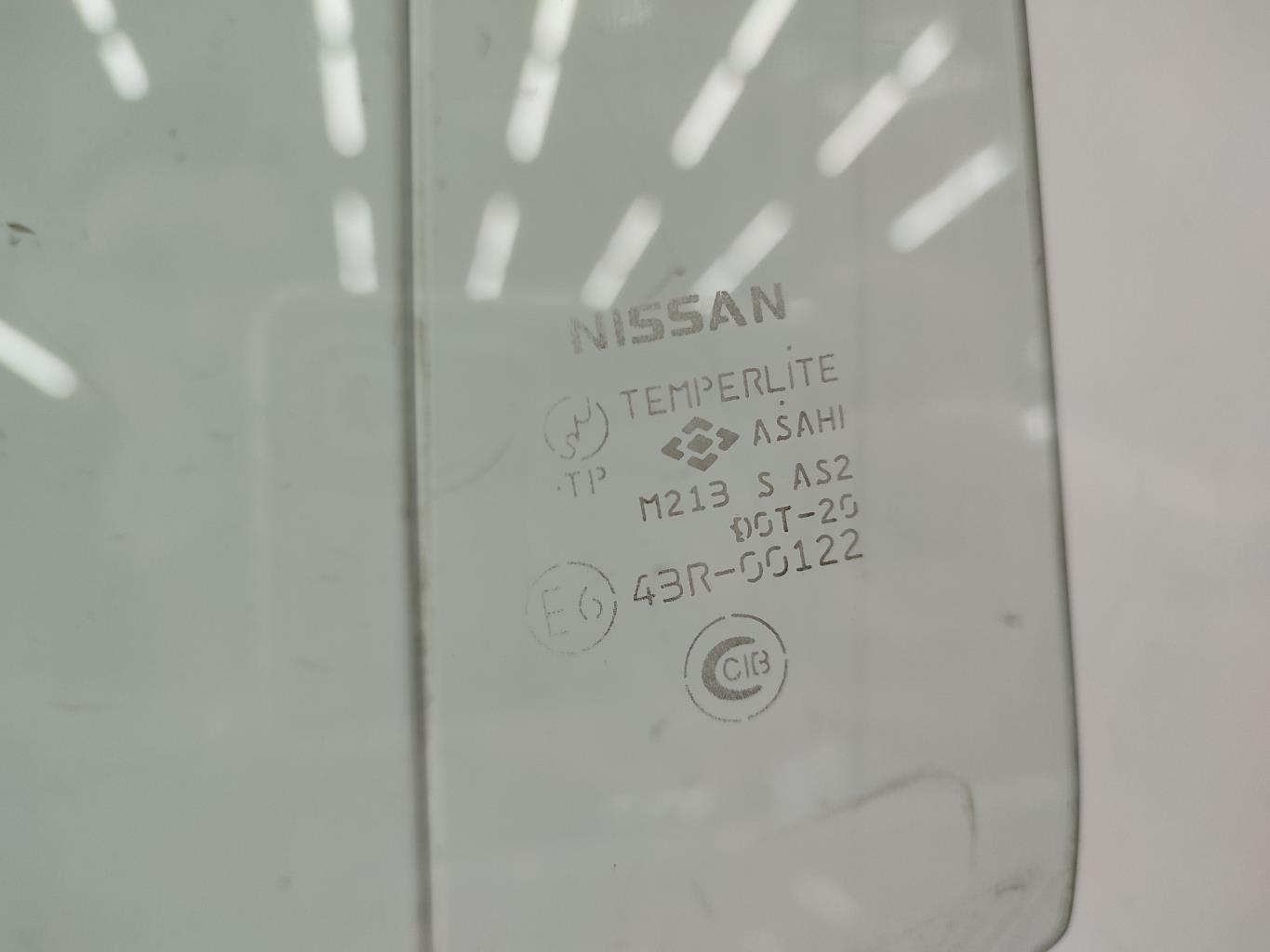 Vetro posteriore destro NISSAN X-TRAIL 1 PHASE 1 Diésel - 1