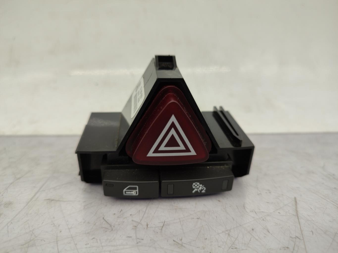Bouton de warning OPEL CORSA D PHASE 1 Essence - 1