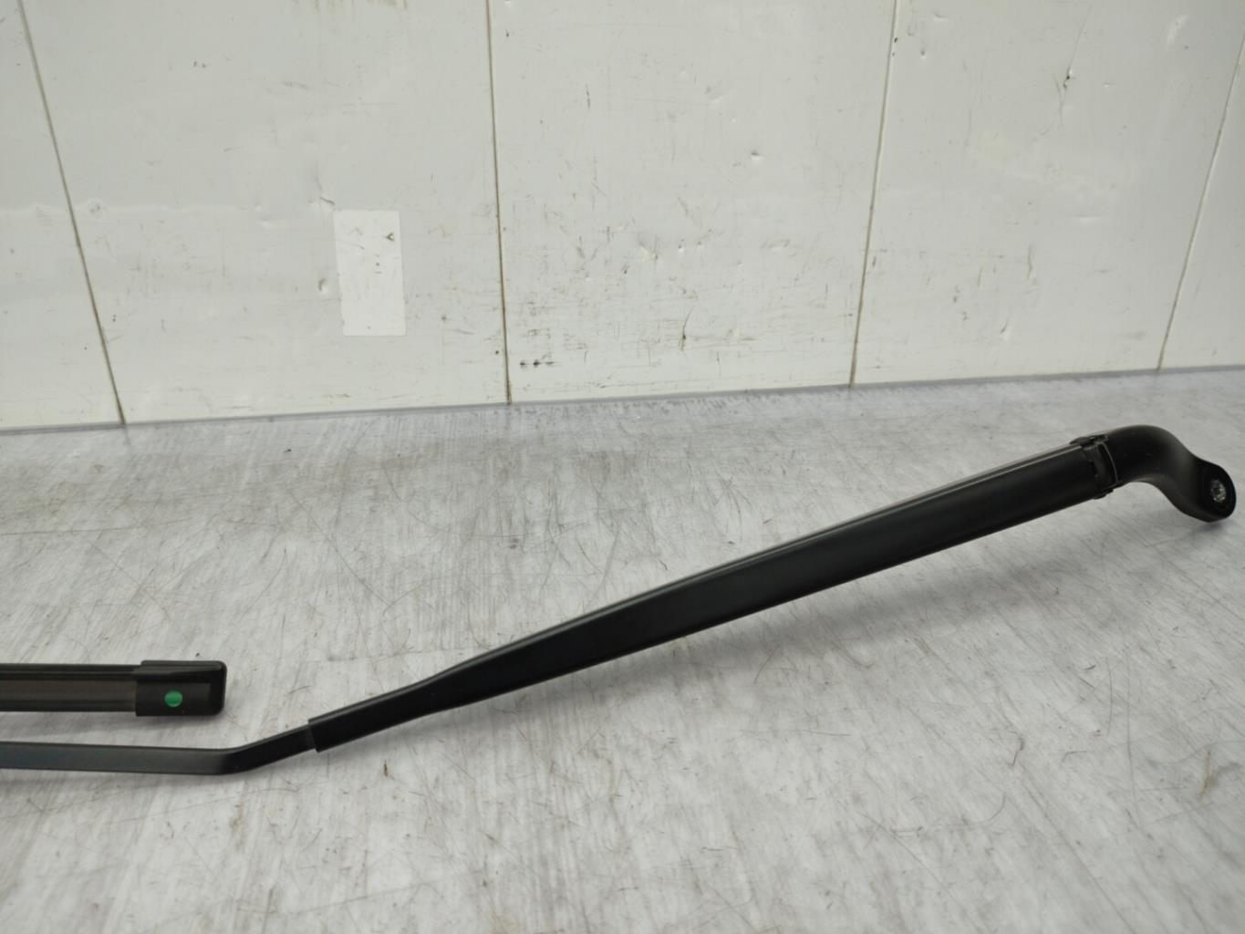 Braccio tergicristallo anteriore destro RENAULT MEGANE 4 PHASE 1 Diésel - 1