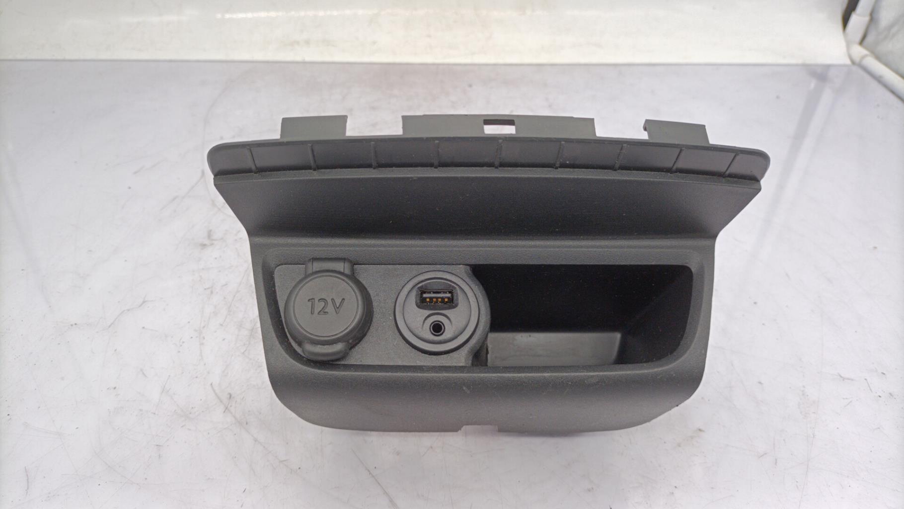 Cendrier PEUGEOT 2008 1 PHASE 1 Essence - 1