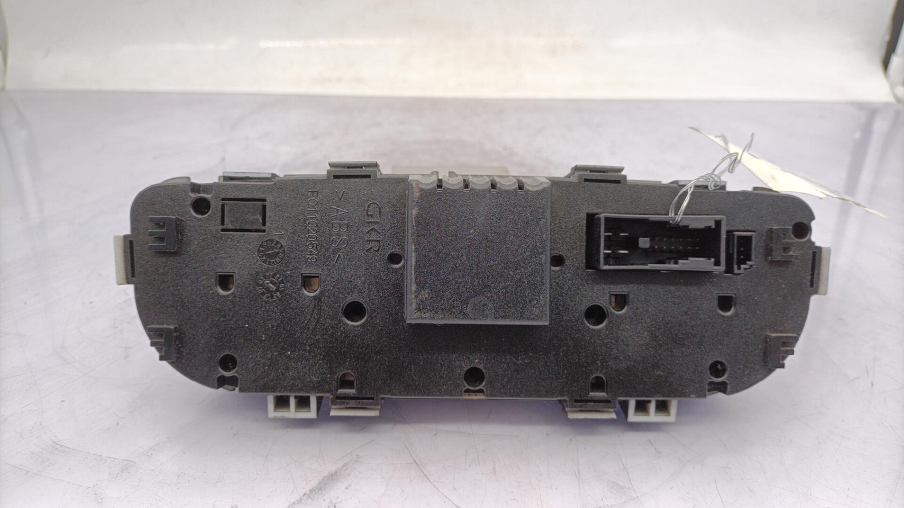 Commande chauffage MERCEDES CLASSE C 203 PHASE 1 Diesel - 1