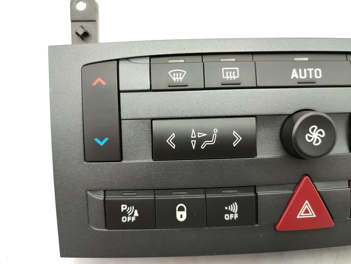 Commande chauffage PEUGEOT 407 COUPE Diesel - 1