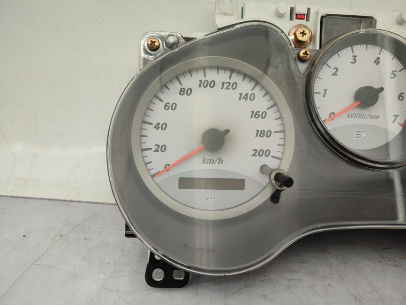 Compteur TOYOTA RAV4 2 PHASE 1 Diesel - 1