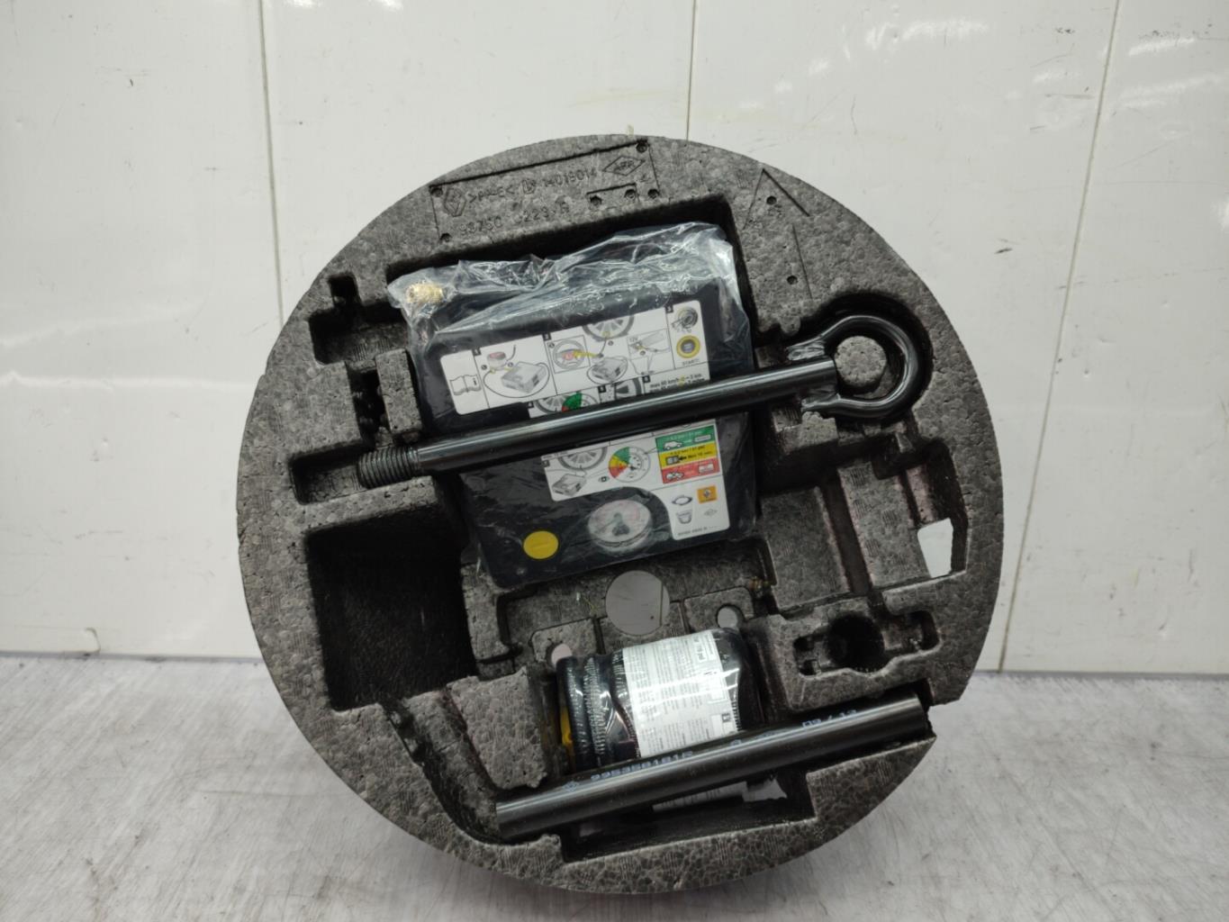 Cric (Ensemble depannage) RENAULT ZOE 1 Electricité - 1