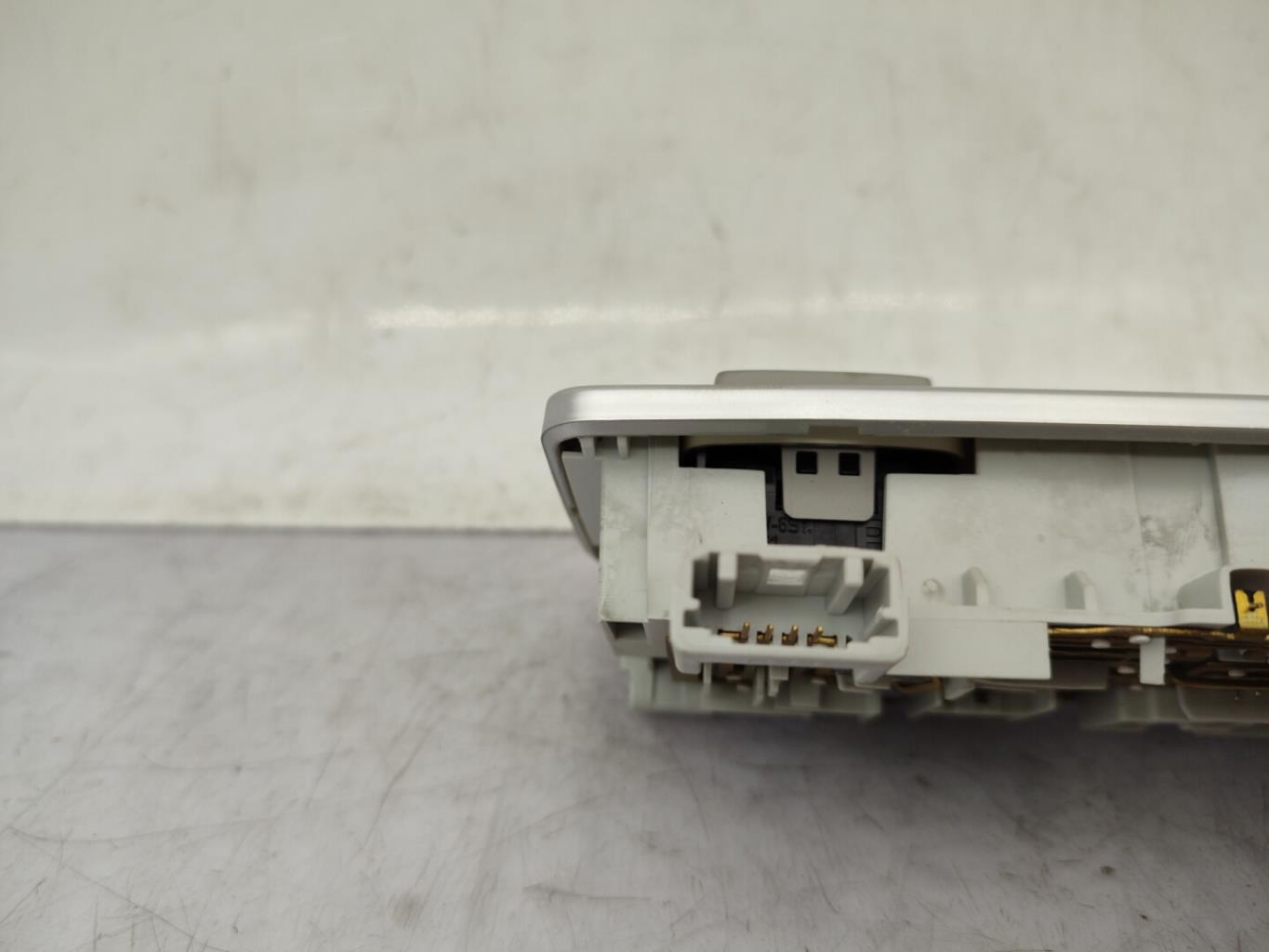 Eclairage de plafonnier RENAULT LAGUNA 3 PHASE 1 Diesel - 1