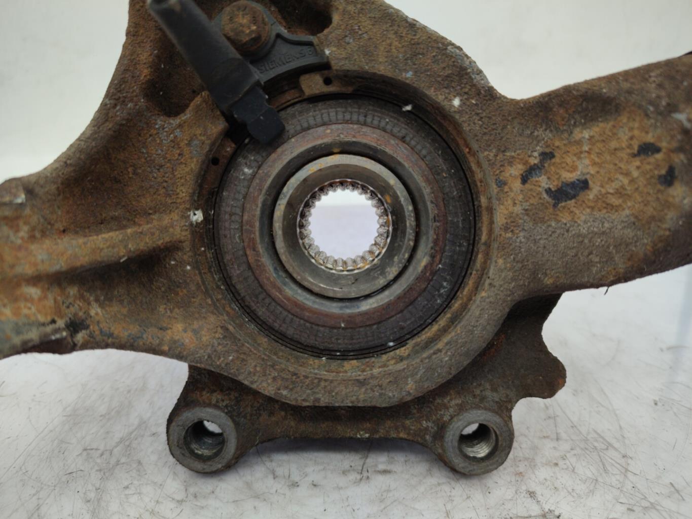 Fusee avant droit CITROEN C4 1 PHASE 1 COUPE Essence - 1