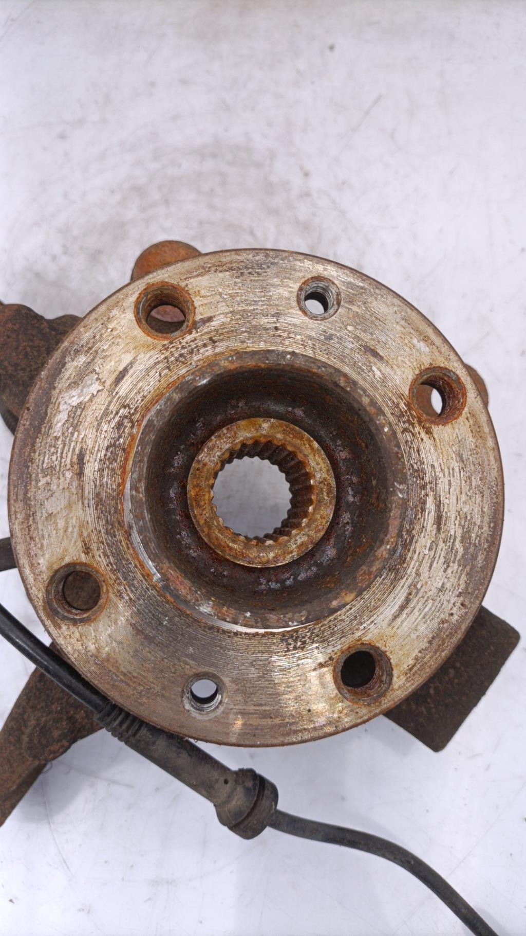 Fusee avant droit DACIA SANDERO 2 PHASE 1 Essence - 1