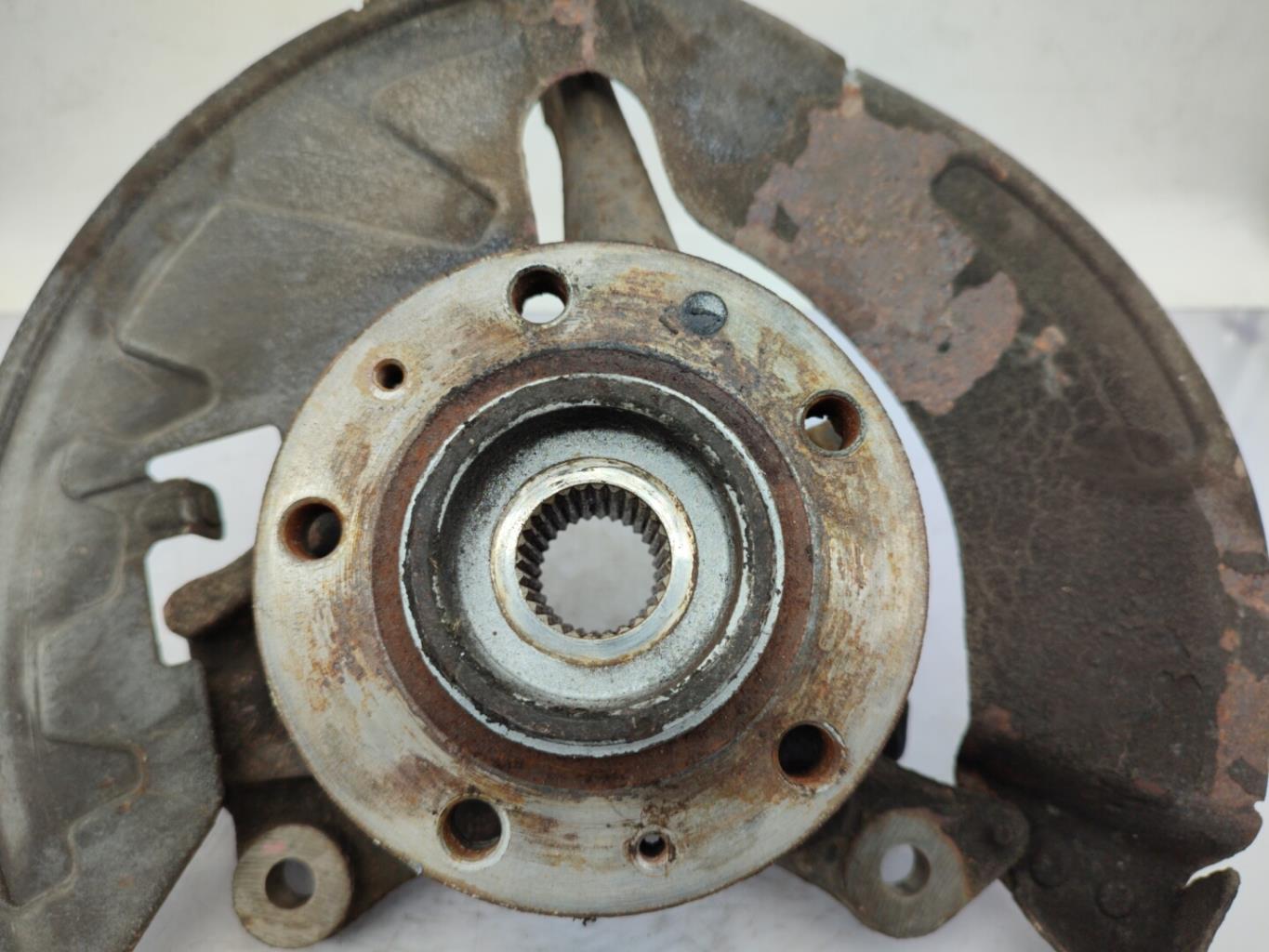 Fusee avant gauche CITROEN C5 2 Diesel - 1