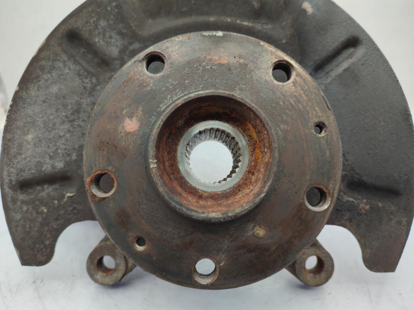 Fusee avant gauche SUZUKI SX4 1 Diesel - 1