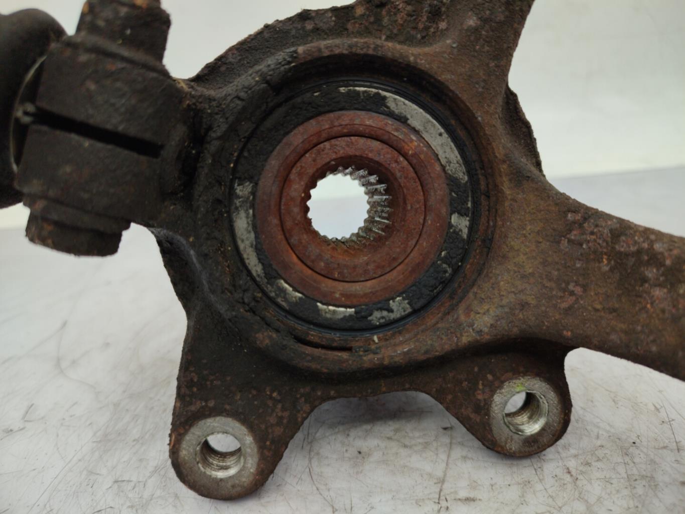 Fusee avant gauche RENAULT R21 PHASE 2 Essence - 1